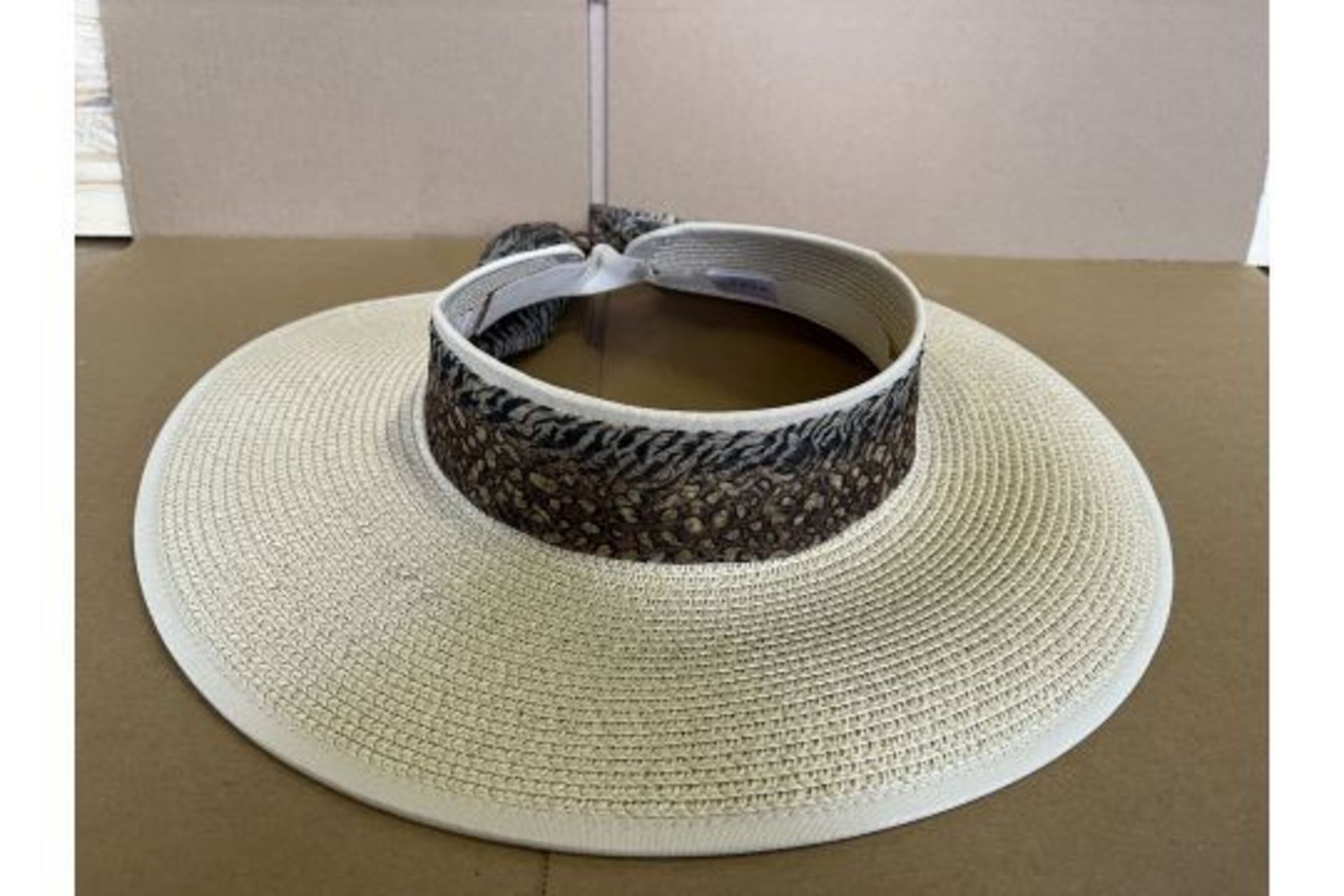 96 X BRAND NEW STRAW SUMMER HATS S1RA