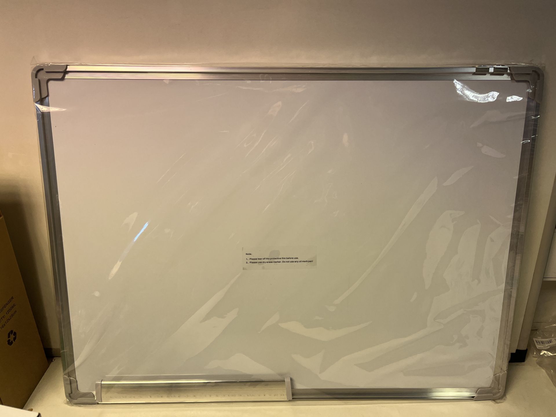 10 X BRAND NEW MAGNETIC WHITE BOARDS 70 X 50CM R19