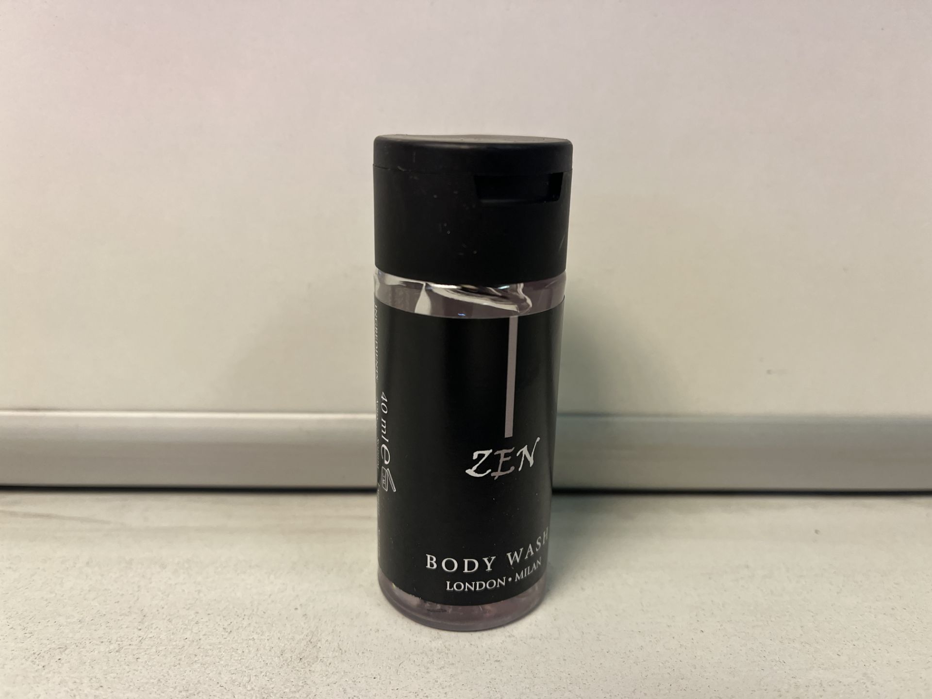 2160 X BRAND NEW ZENITH ZEN BODYWASH 40ML R9