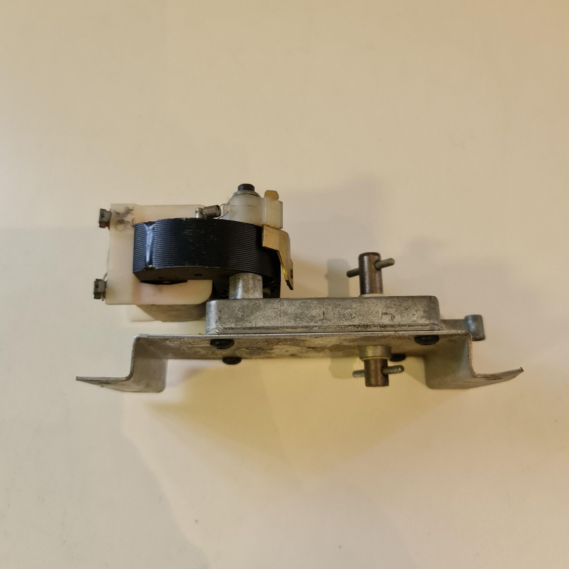 Merkle Korff Vending Machine Gear Motor P/N 388637 Second Hand RRP £100 - Image 2 of 6