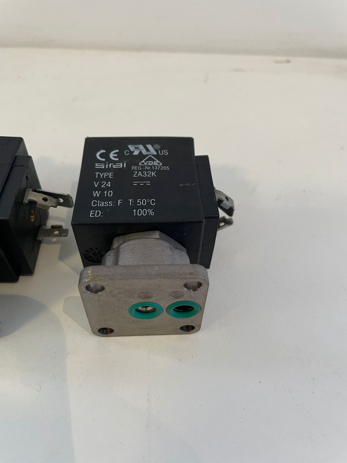 Sirai Solenoid Valve Type ZA32K P/N 533896700 Lot of 10 in packaging Majority with copper fixing Lot - Image 3 of 7