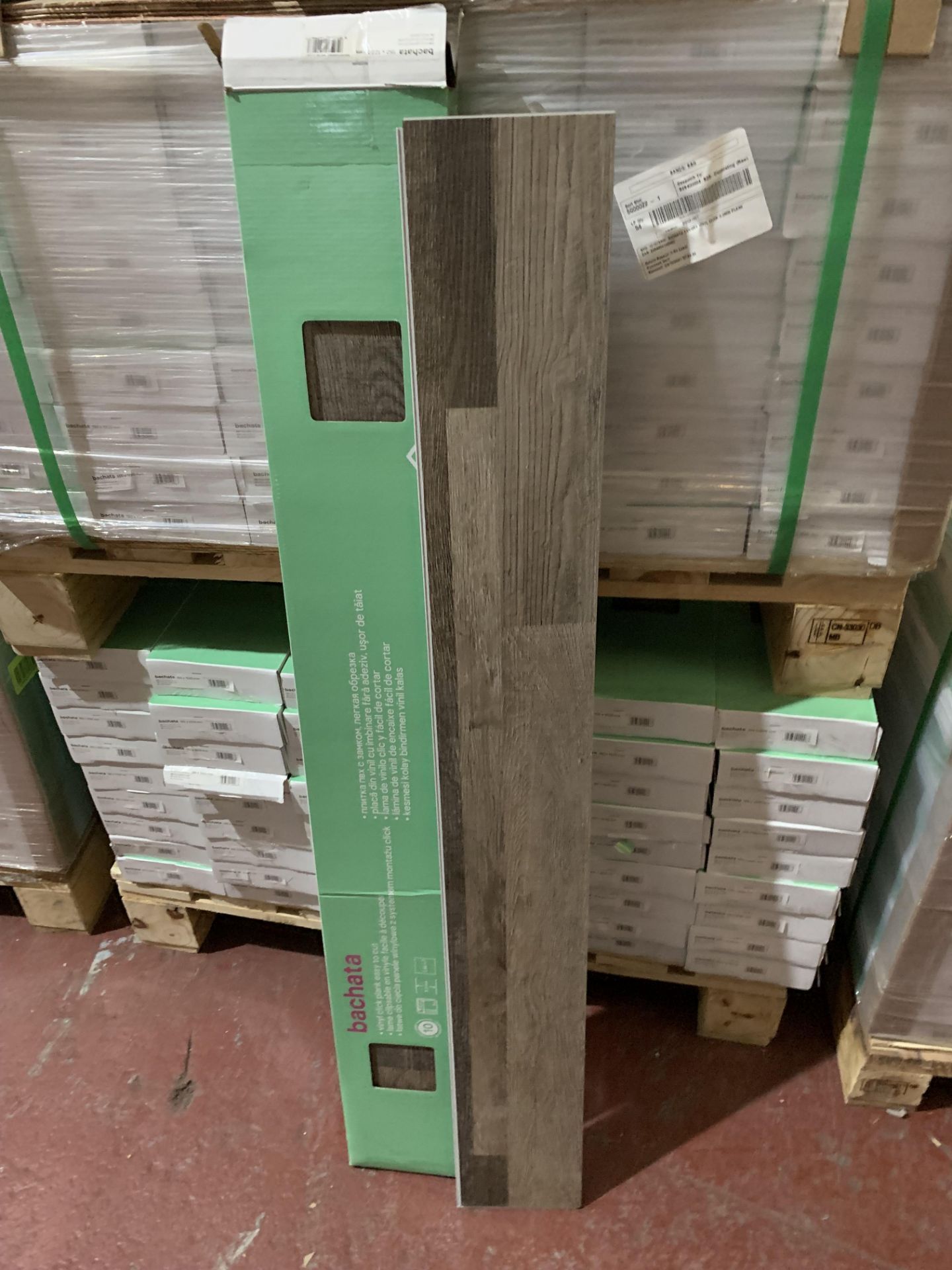 10 x PACKS OF BACHETA LUXURY VINYL CLICK PLANK FLOORING. RRP £58 PER PACK. STYLE: MULTI-PLANKS