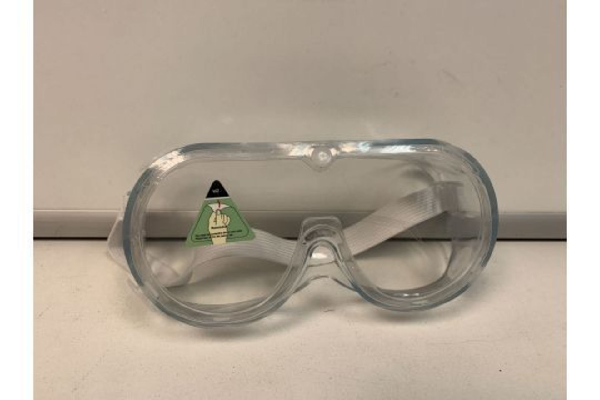 PALLET TO CONTAIN 1000 X BRAND NEW ANTI FOG SAFETY GOGGLES