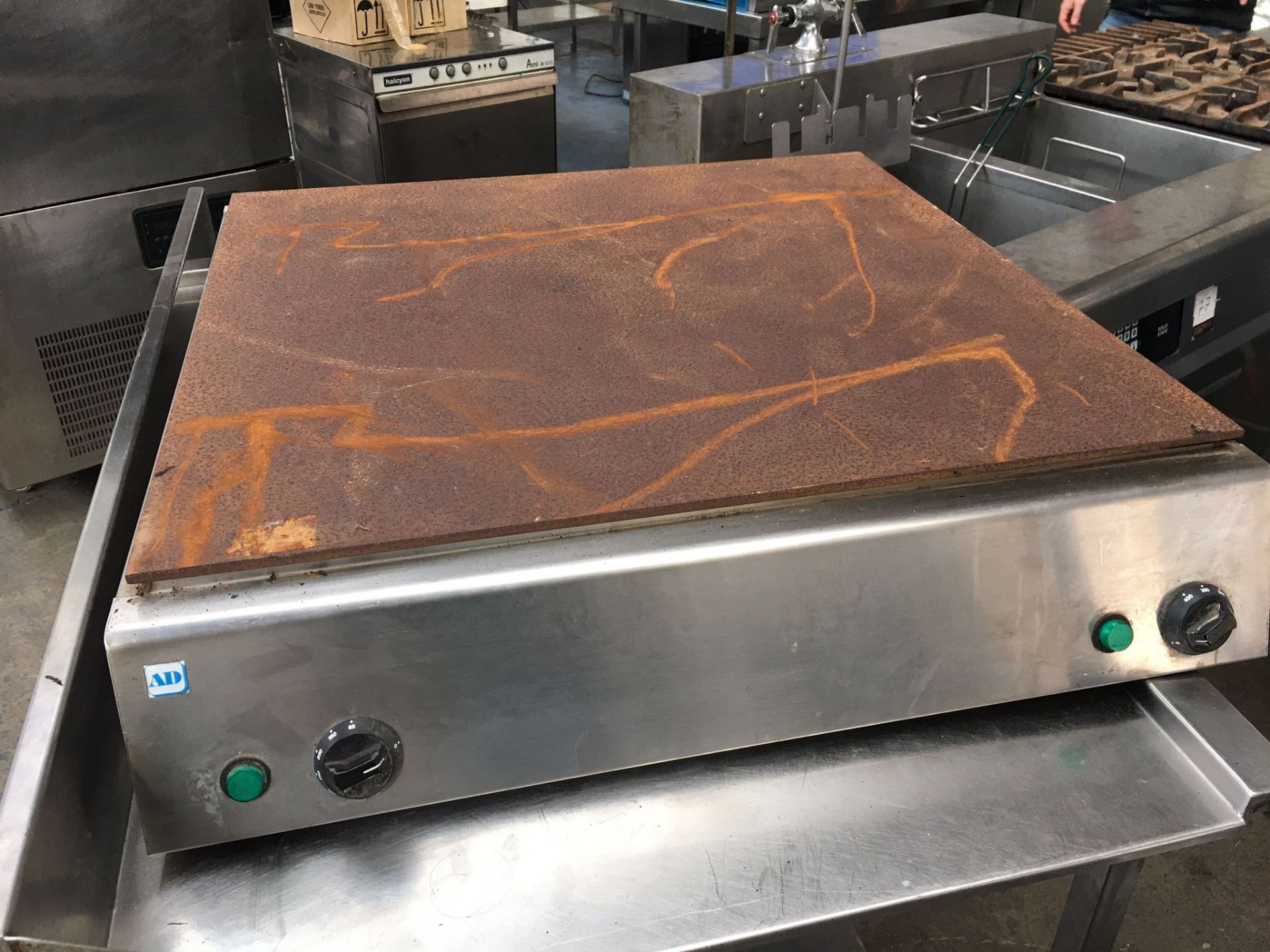 Table top hard top cooker 70cmD 74cmW - Image 3 of 3