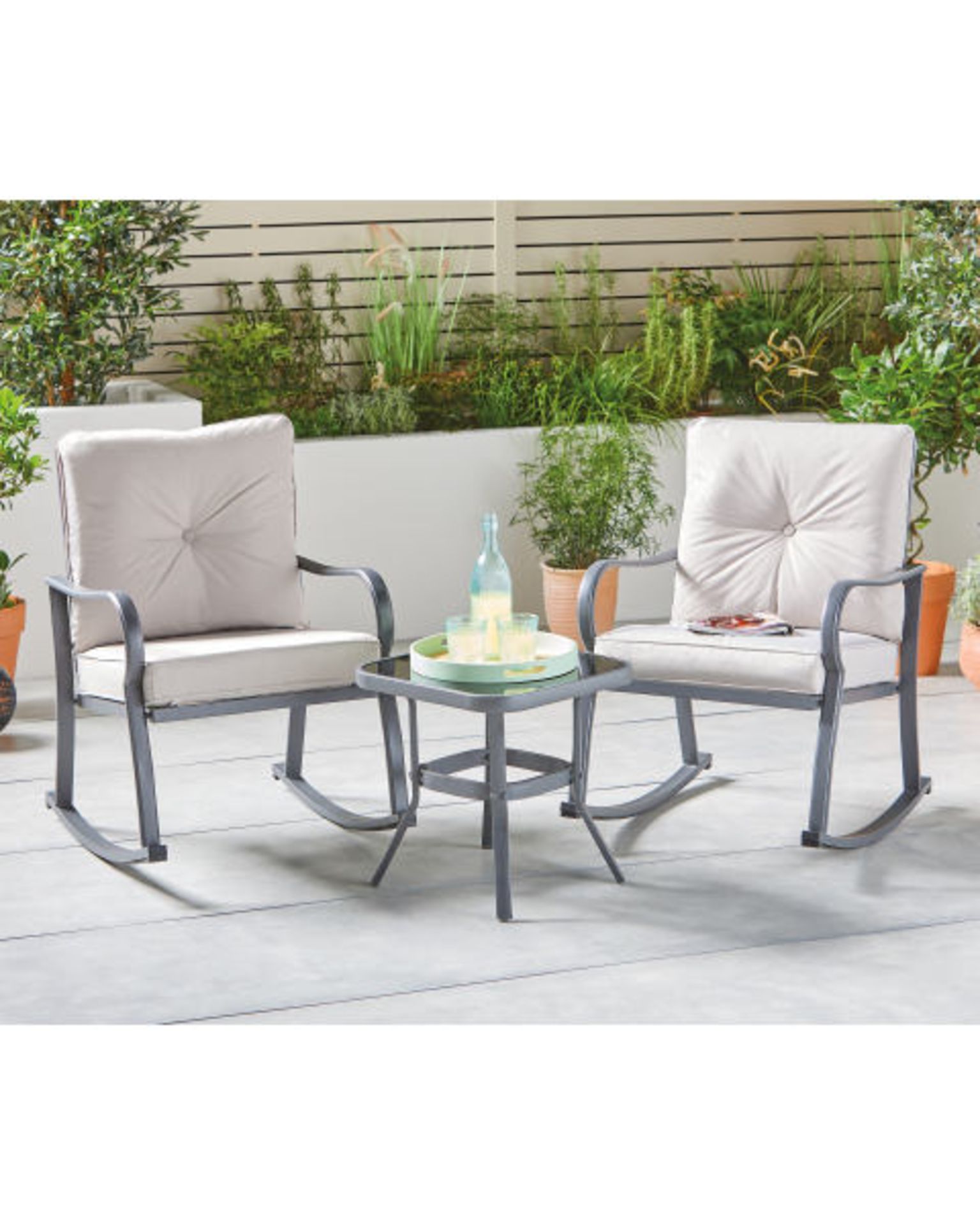 Luxury Rocking Bistro Set. Sit back and rock away in style with this stunning Luxury Rocking - Image 2 of 6