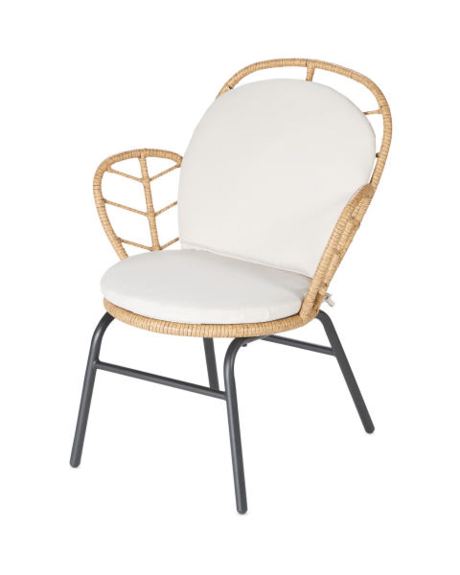 Luxury Petal Rattan Bistro Set. Transform your garden and create a space where you can relax with - Image 4 of 6