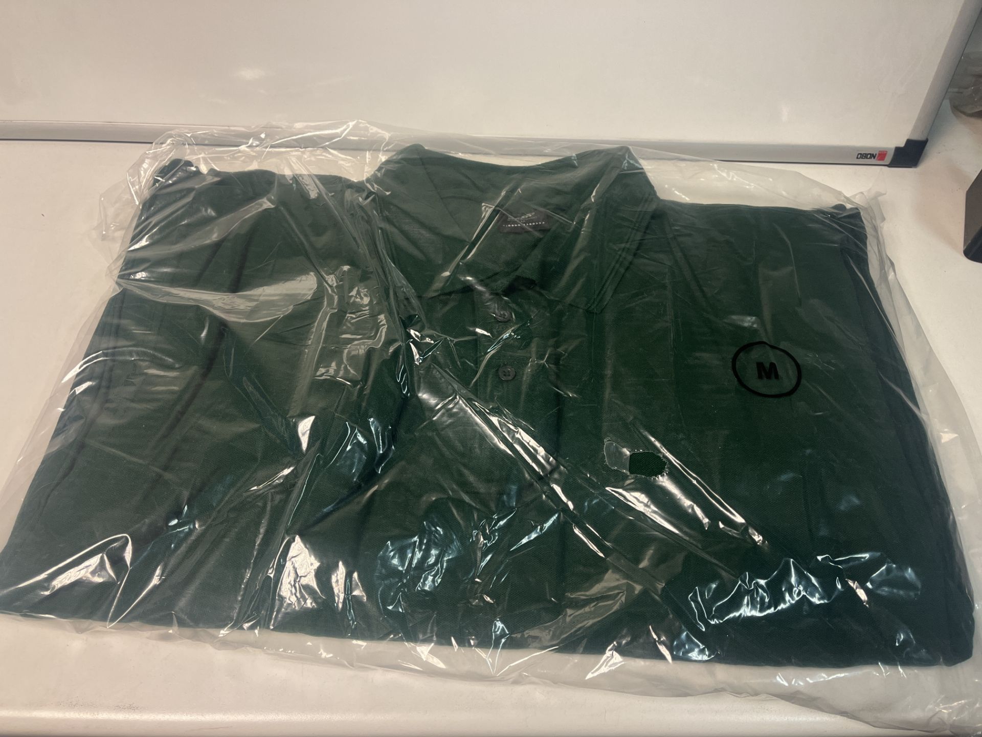 50 X BRAND NEW BEAR WORKWEAR PREMIUM BOTTLE GREEN POLO TOPS SIZE LARGE R19