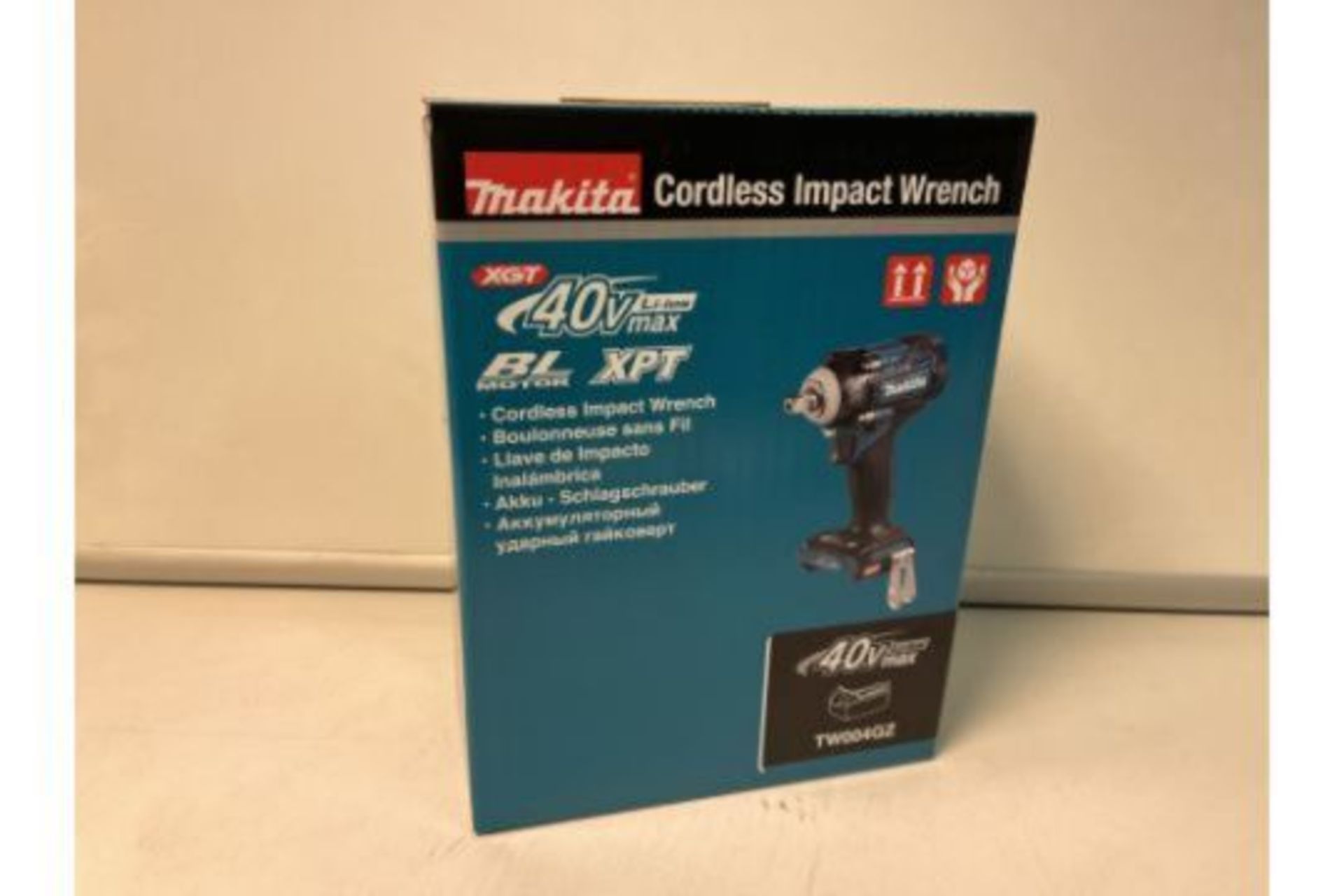 NEW BOXED MAKITA CORDLESS IMPACT WRENCH. 40V Li-ion MAX. BL MOTOR. XPT. (OFC)