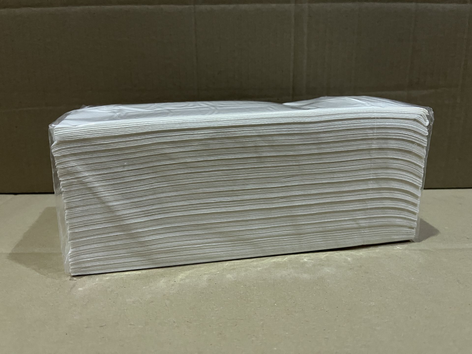 108 X BRAND NEW PACKS OF 126 KATRIN CLASSIC C FOLD PAPER R13
