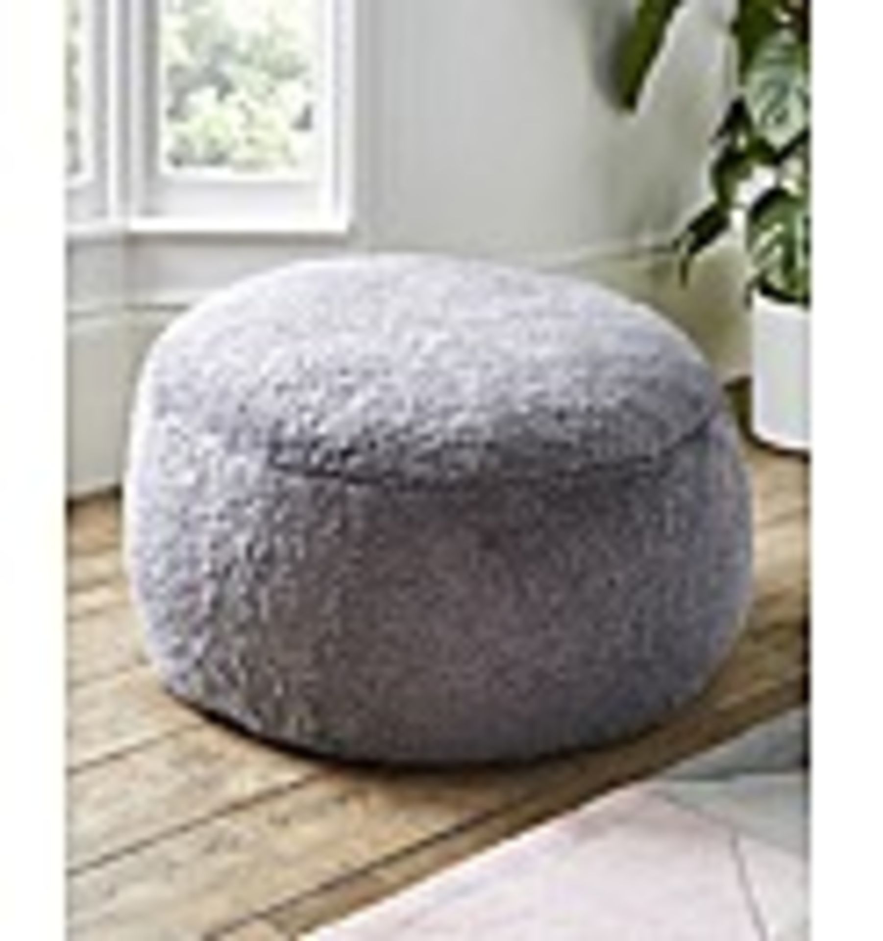 (REF117752) Cuddle Fleece Beanbag RRP £63.00