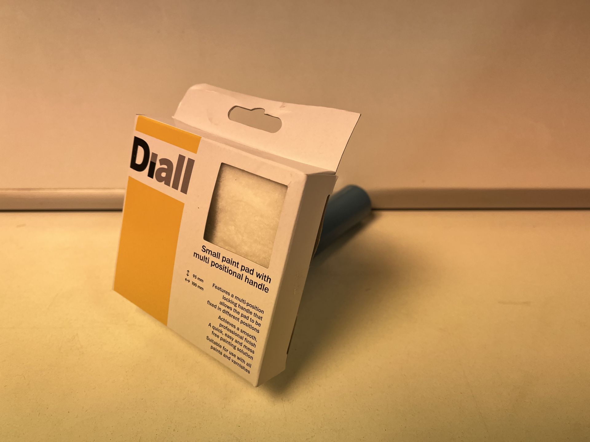 96 X BRAND NEW DIALL PAINT PAD WITH MULTI POSITIONAL HANDLE R9