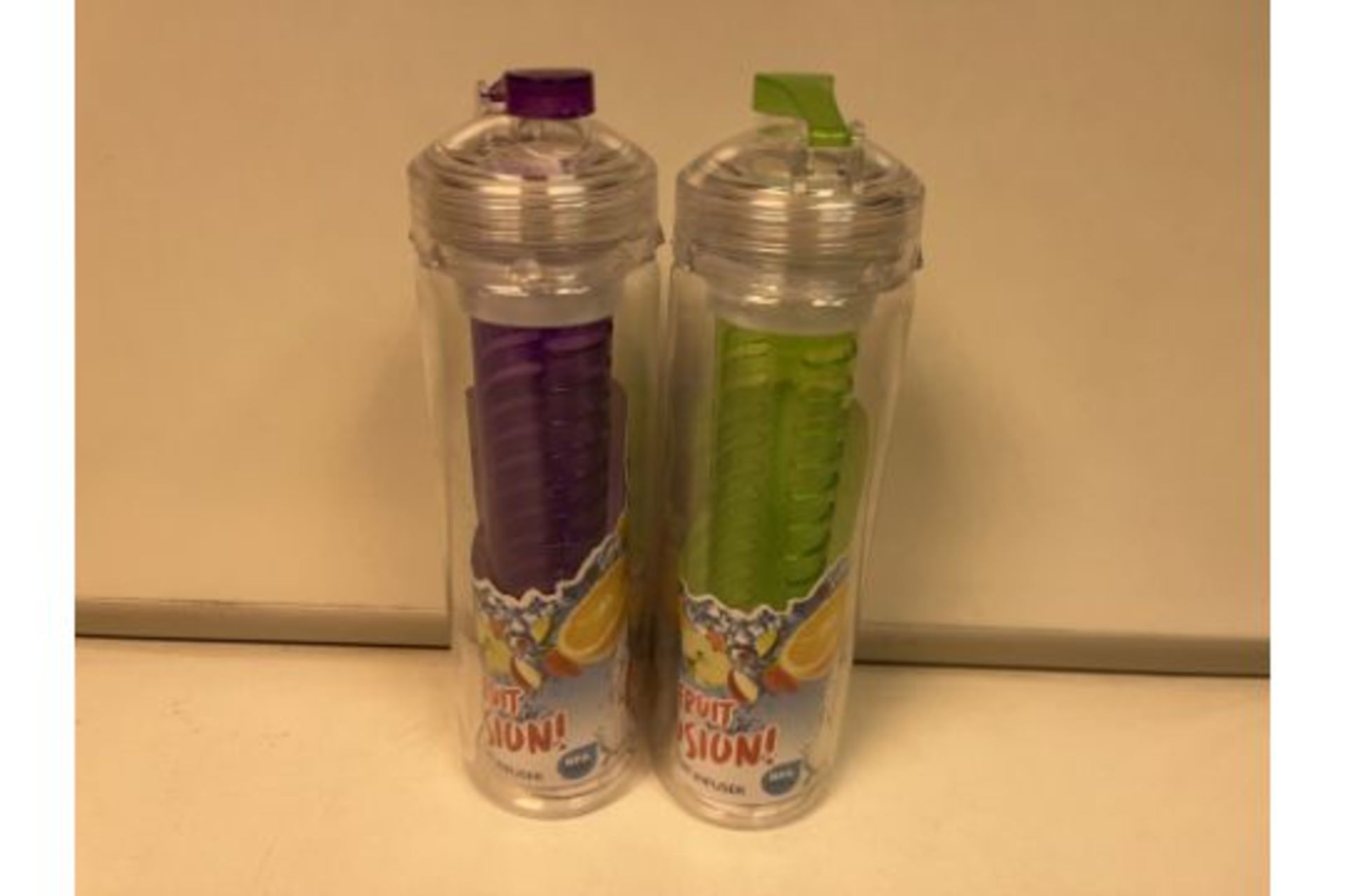 48 X BRAND NEW ASSORTED 700ML FRUIT INFUSION BOTTLES R9