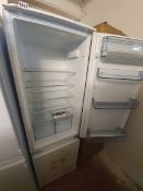 AEG SCB618F3LS Integrated 70/30 Fridge Freezer White RRP£700