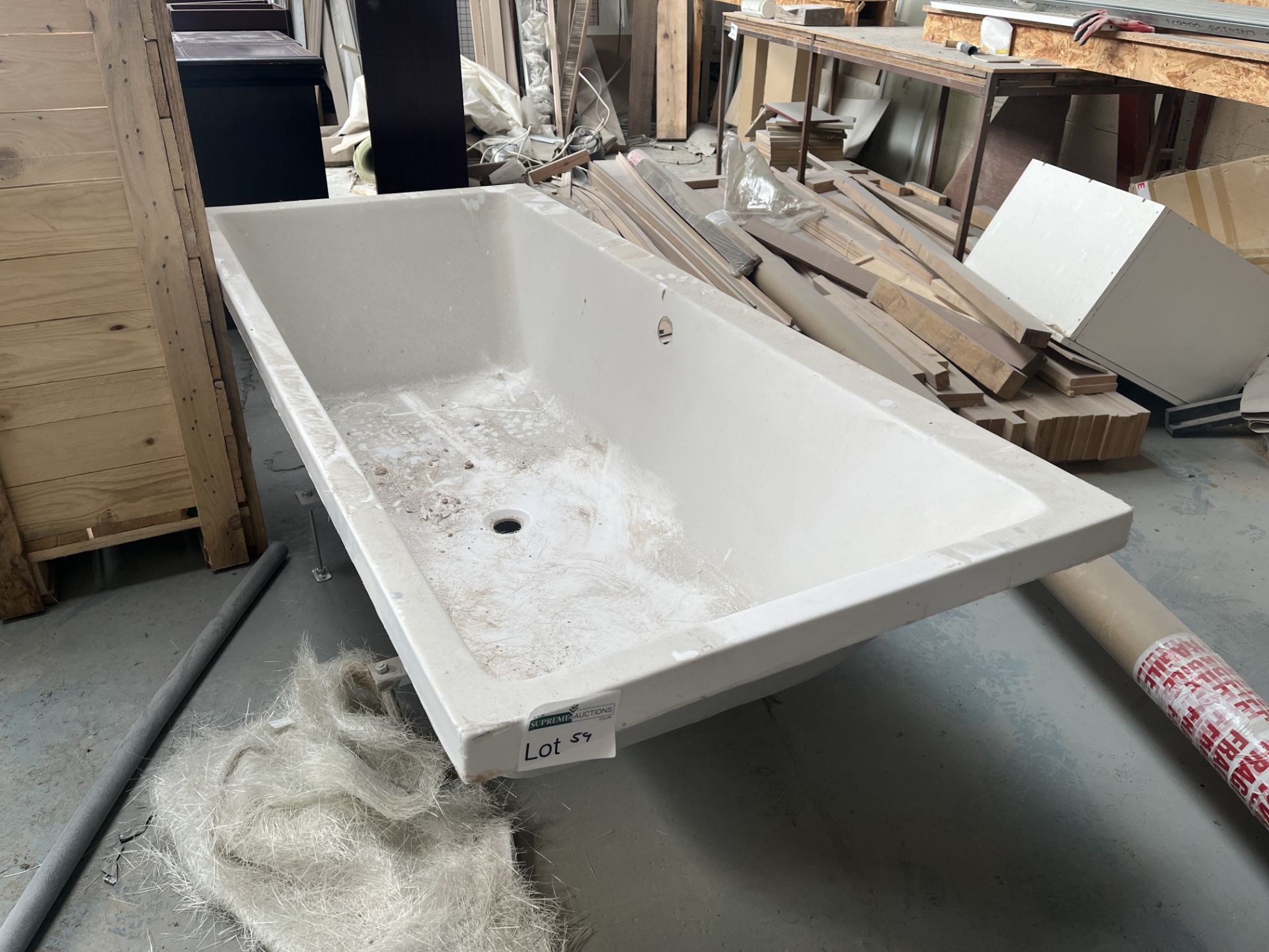 INSET BATH. RRP £800. SIZE: 1800X800MM