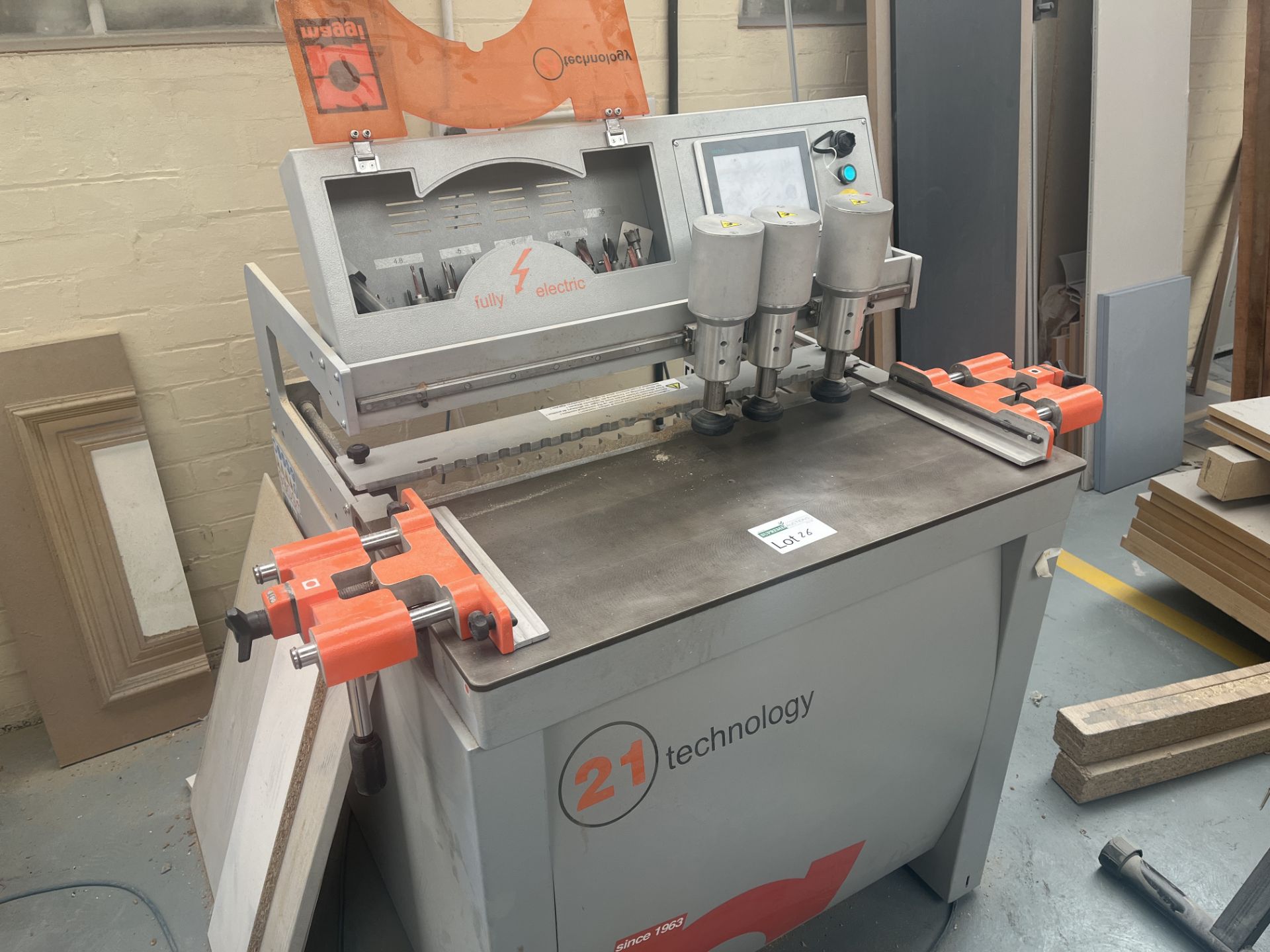 2019 MAGGI 21 TECHNOLOGY FLEX VIEW ROUTER BORING SYSTEM WITH BITS AND CLAMPS