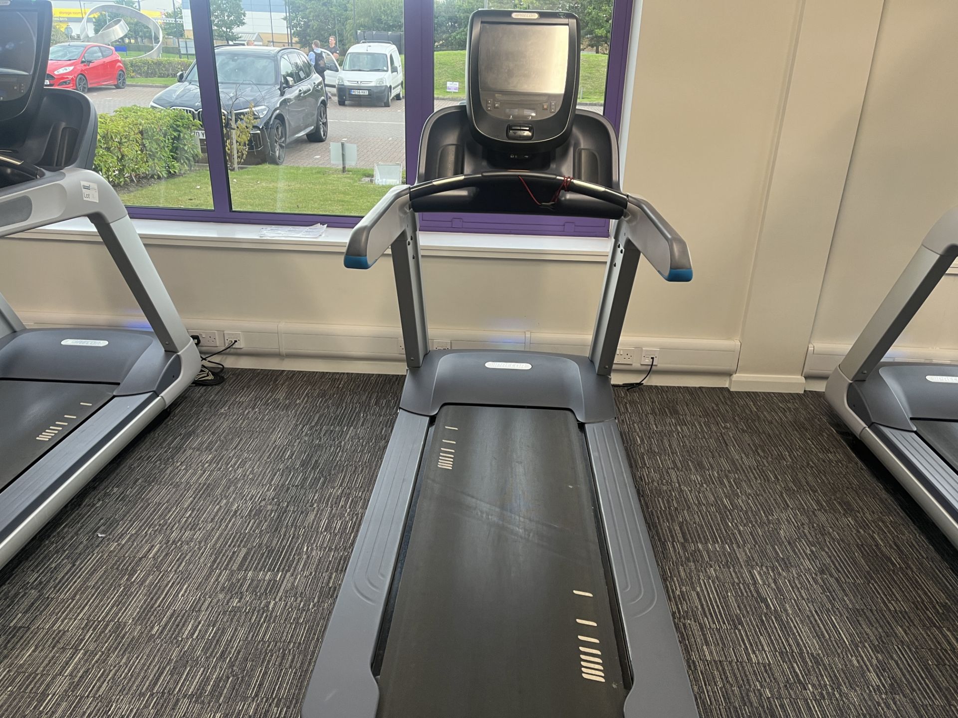 PRECOR TRM885 TREADMILL WITH P82 CONSOLE DISPLAY - Image 2 of 2