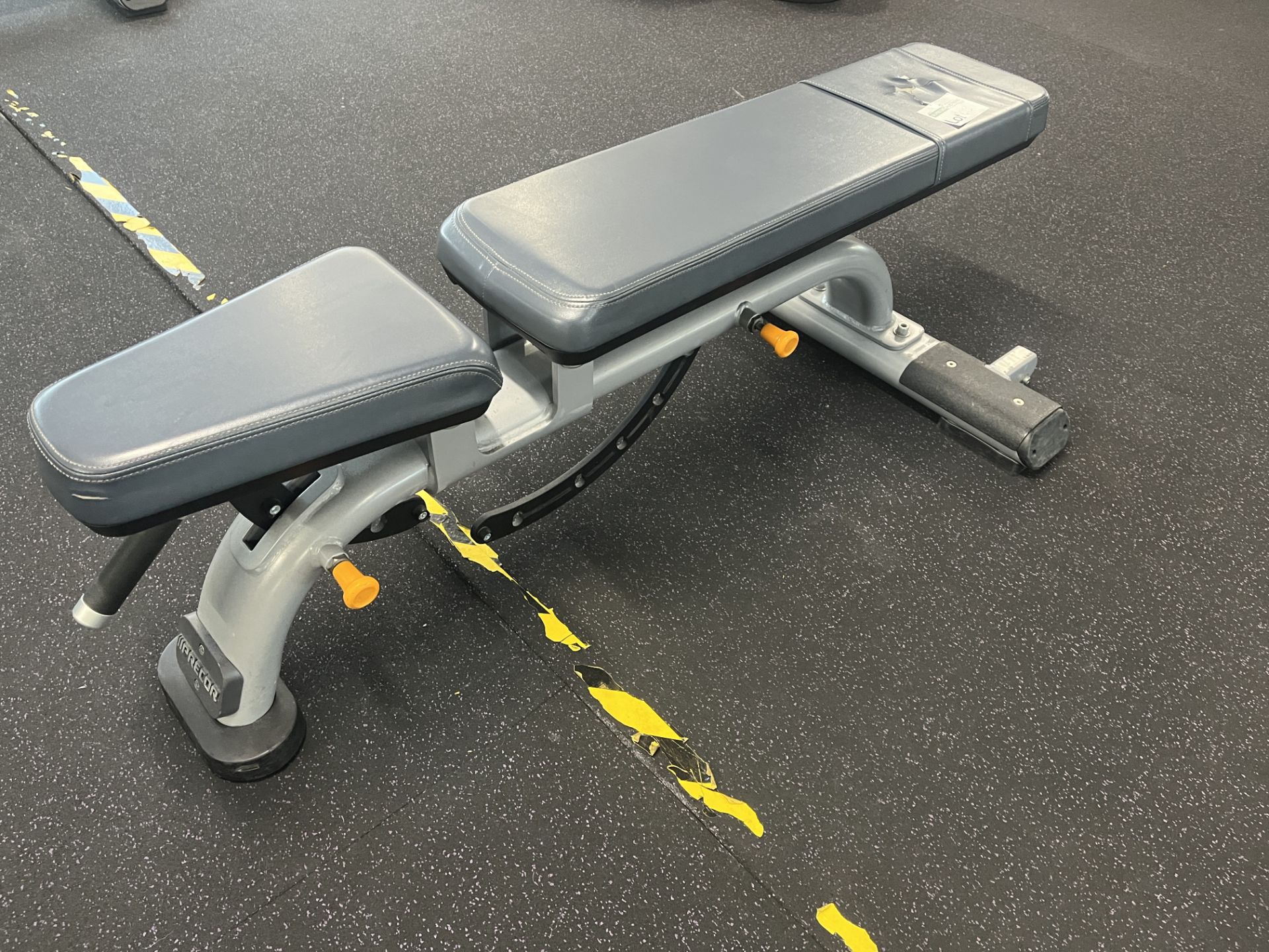 PRECOR ADJUSTABLE WEIGHTS BENCH