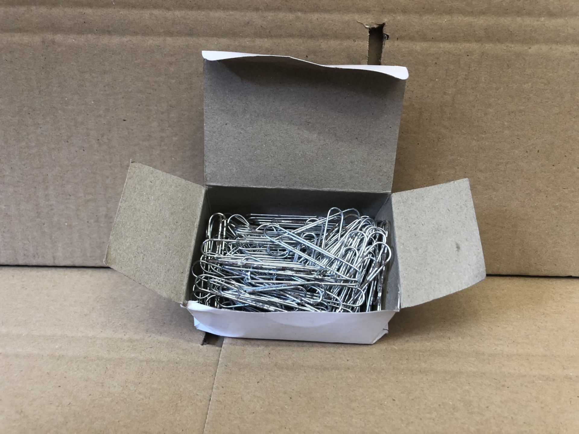 10,000 X BRAND NEW PAVO GIANT PAPER CLIPS IN 1 BOX X1-28