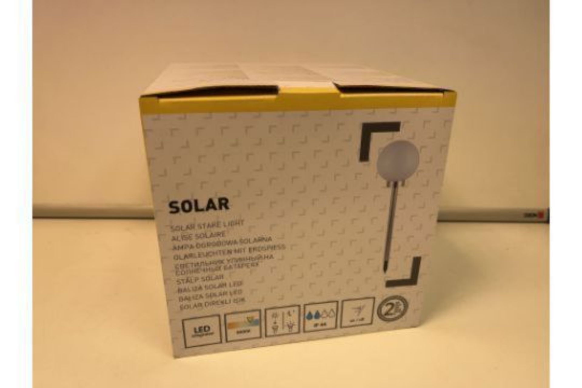 6 X NEW BOXED LED SOLAR STAKE LIGHTS (ROW19)