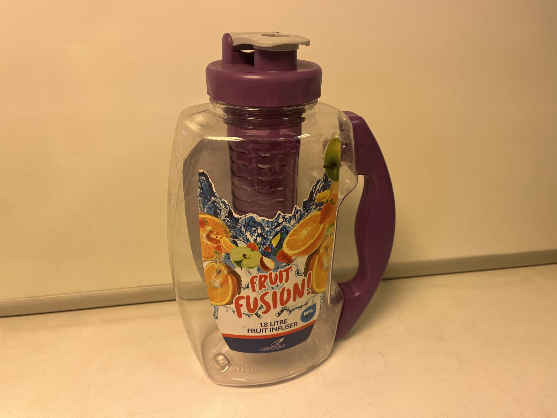 20 X BRAND NEW 1.8L FRUIT INFUSION JUGS R9
