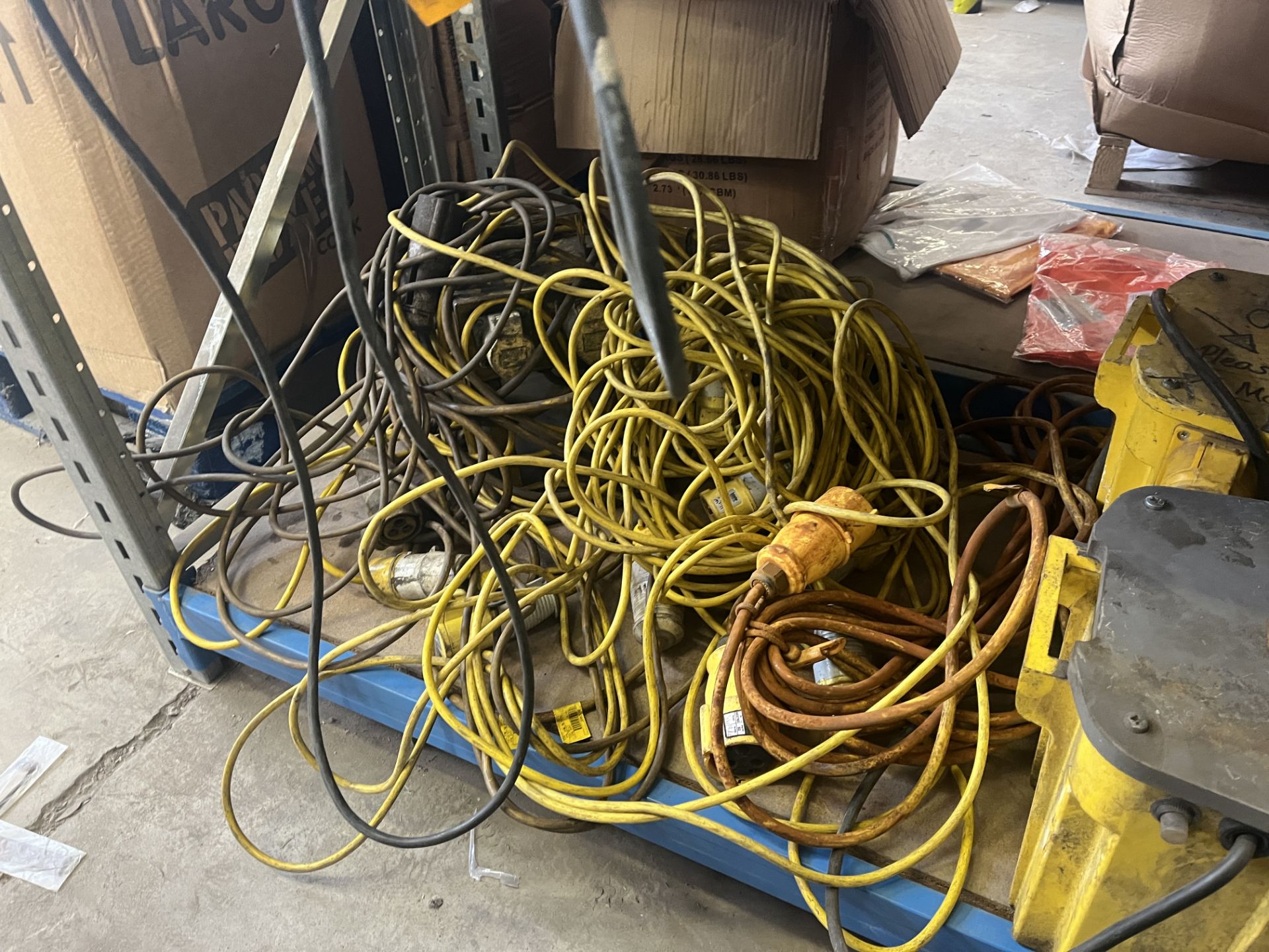 QUANTITY OF COMMERCIAL ELECTRICAL CABLES S1-8