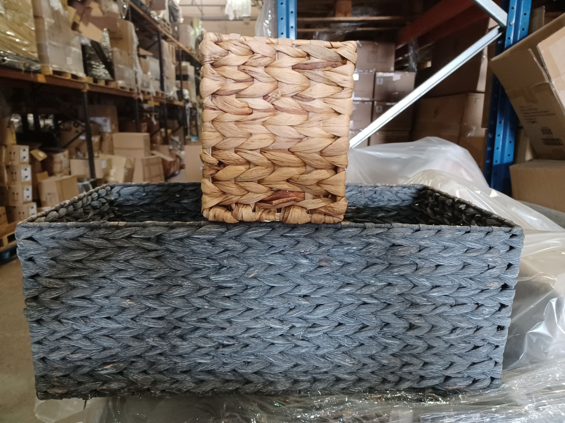 10 X ASSORTED STORAGE BASKETS. R3