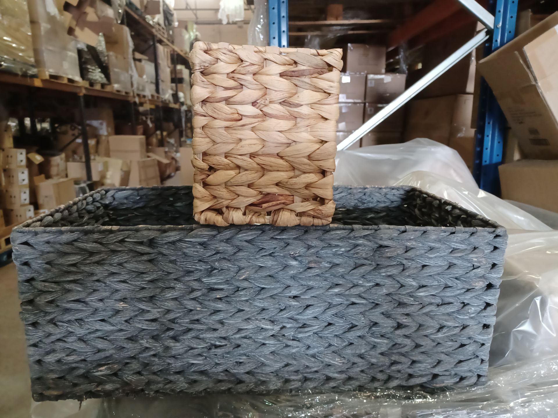 10 X ASSORTED STORAGE BASKETS. R3