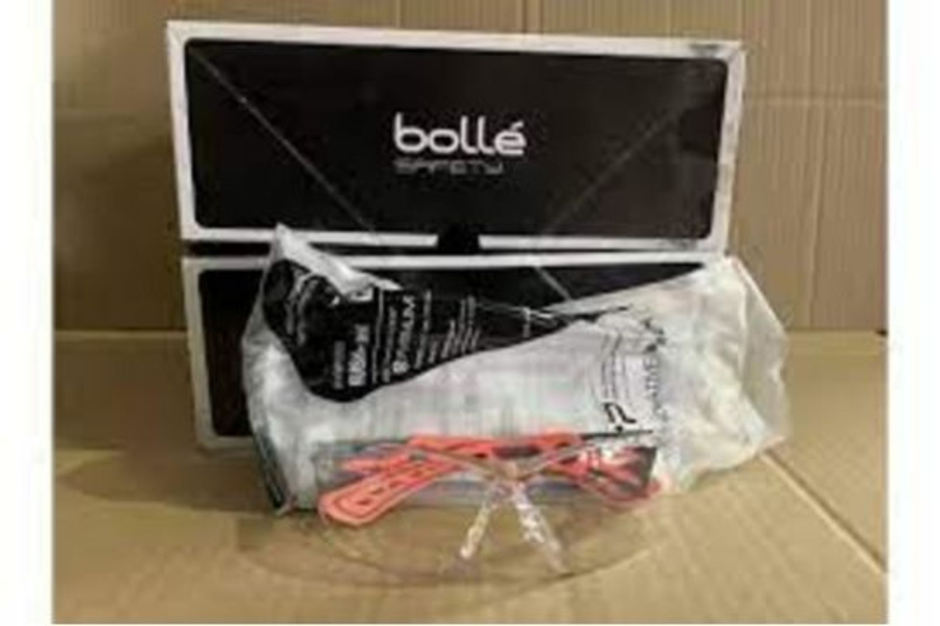 PALLET TO INCLUDE 120 X BRAND NEW BOLLE SAFETY OVERLIGHT PROTECTIVE EYEWEAR RRP £14 EACH R15