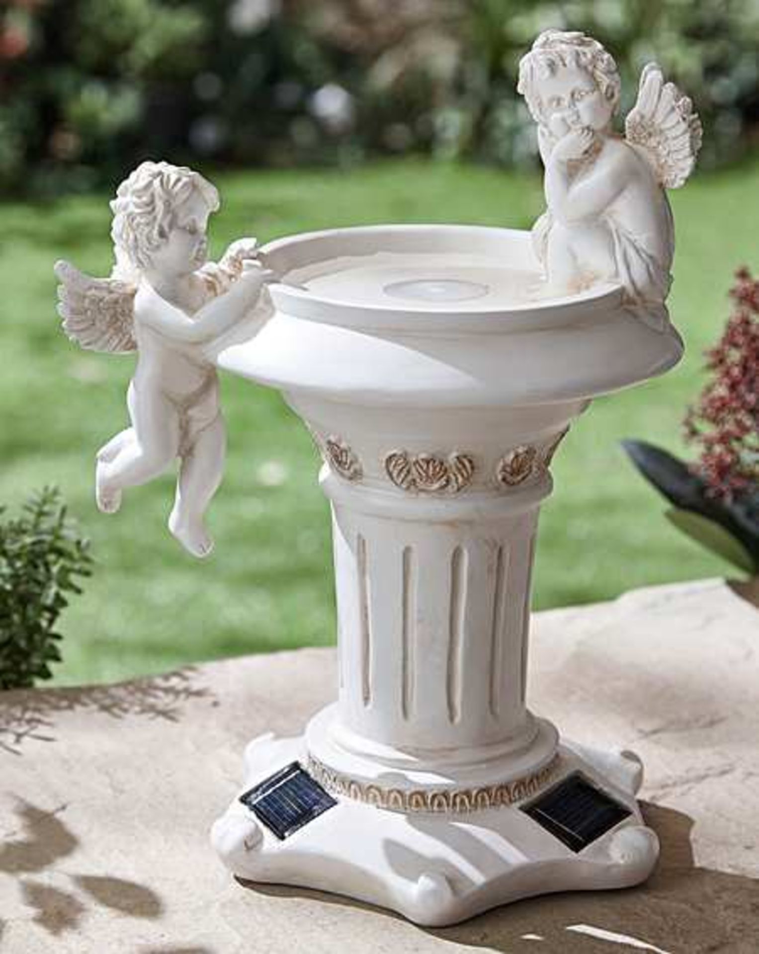 (REF117957) Solar Cherub Bird Bath RRP £ 52.5