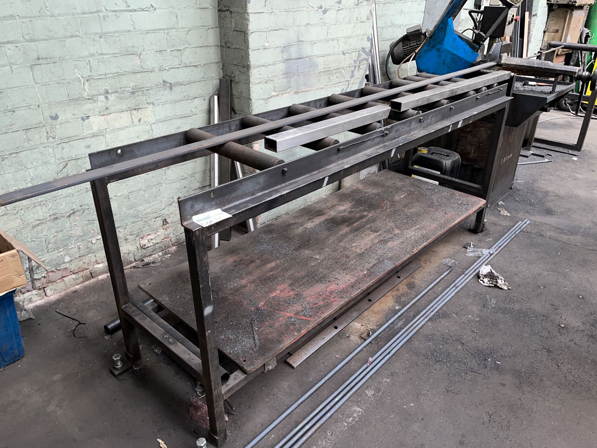 LARGE METAL ROLLER CONVEYOR WITH 2 ROLLER STANDS