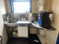 CONTENTS TO KITCHEN ARES INCLUDING STAINLES STEEL SINK UNIT, CORNER UNIT ETC. HOT & COLD WATER