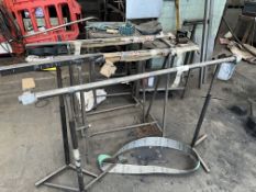 MIXED LOT INCLUDING: LARGE QUANTITY OF METAL STANDS/TROLLEYS, RACKING AND METAL.
