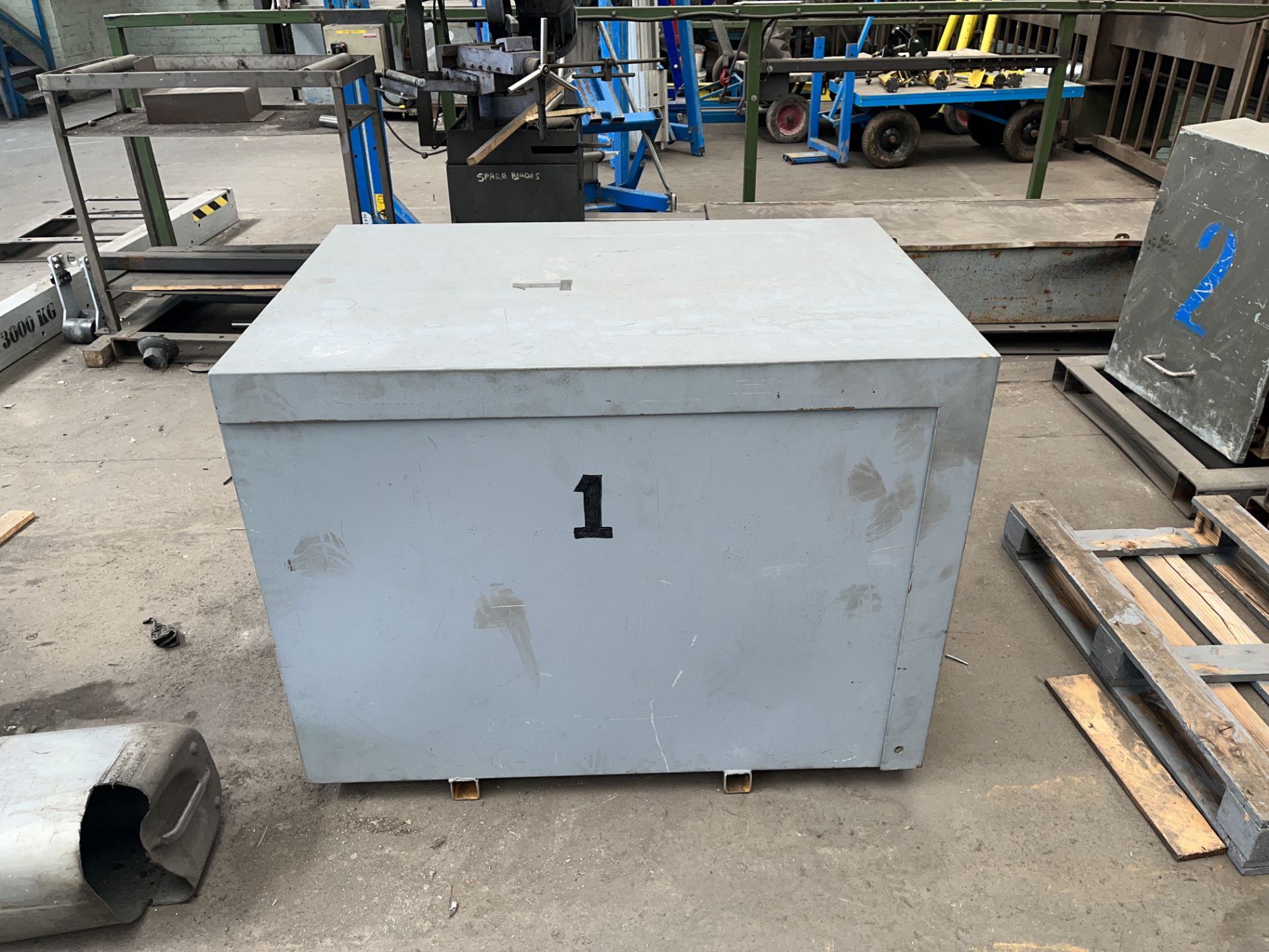 LARGE METAL HEAVY DUTY STEEL STORAGE UNIT