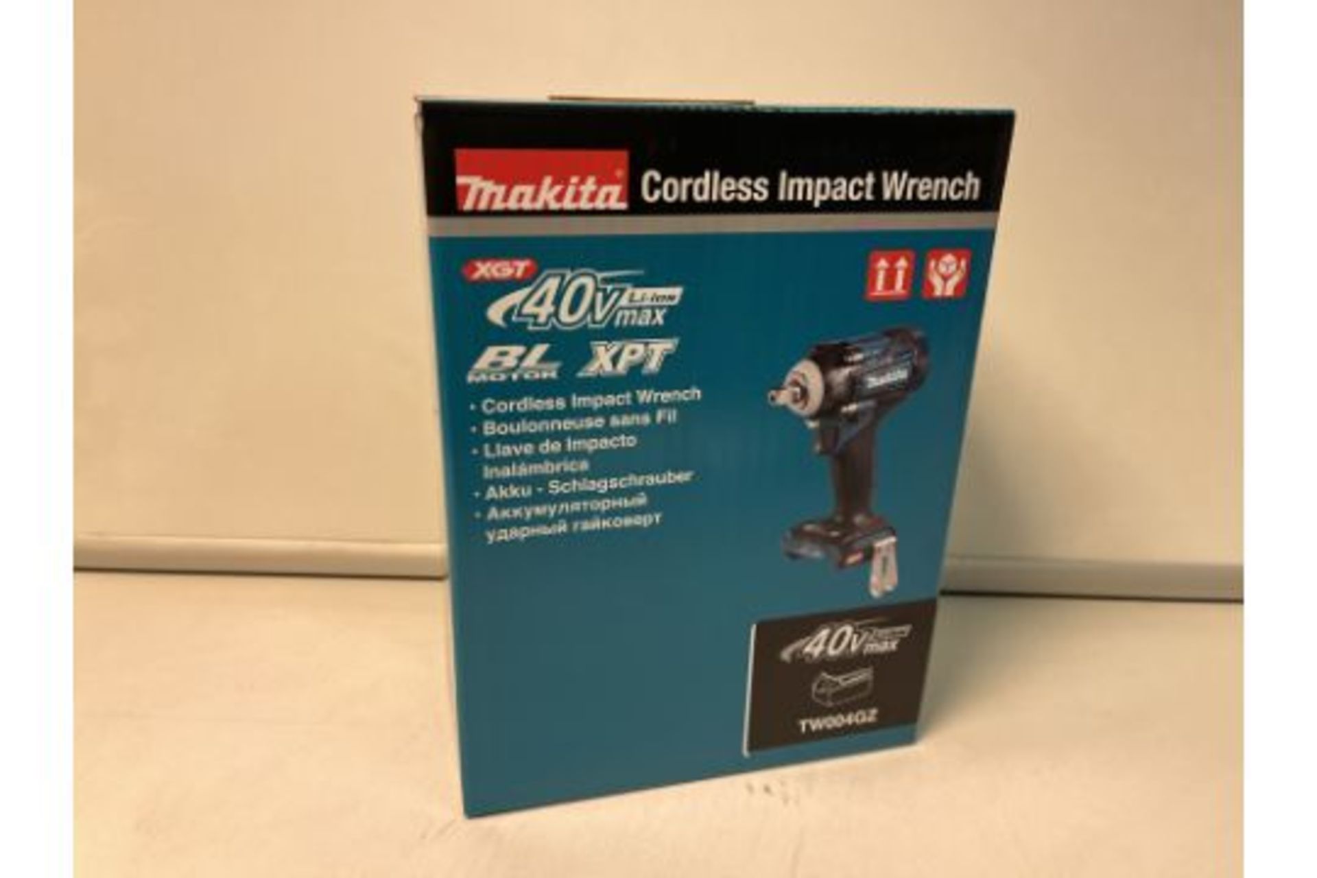 NEW BOXED MAKITA CORDLESS IMPACT WRENCH. 40V Li-ion MAX. BL MOTOR. XPT. (OFC)