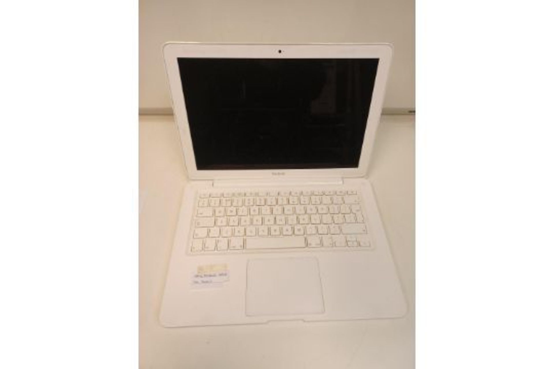 APPLE MACBOOK FOR SPARES (107)