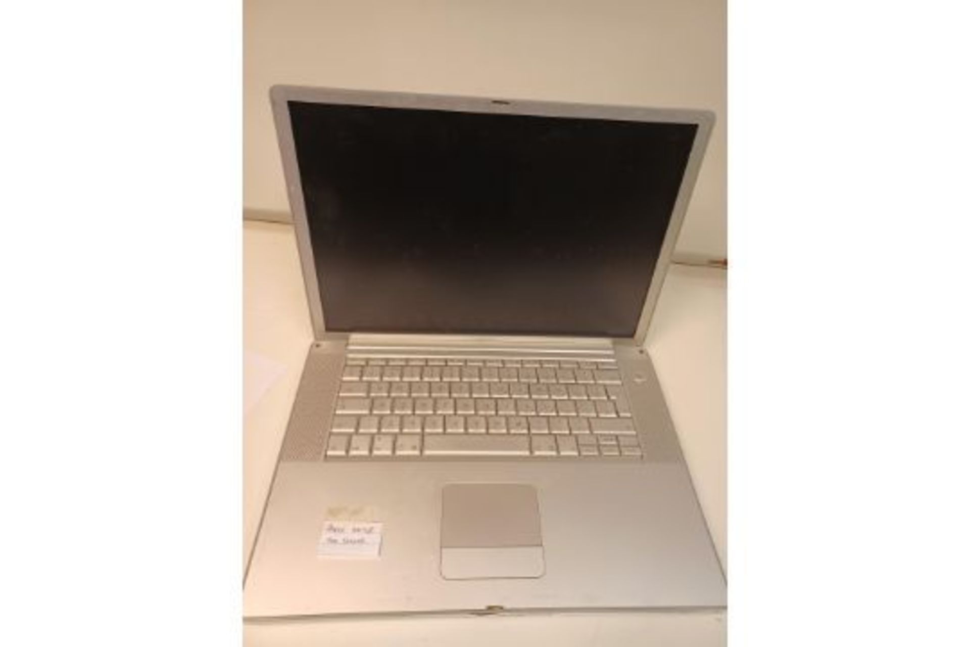 APPLE LAPTOP FOR SPARES (111)