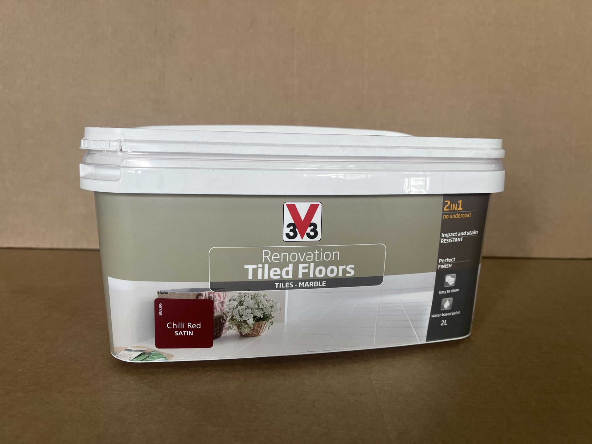 25 X BRAND NEW V33 2 IN 1 RENOVATION TILED FLOORS SATIN CHILLI RED 2L R15