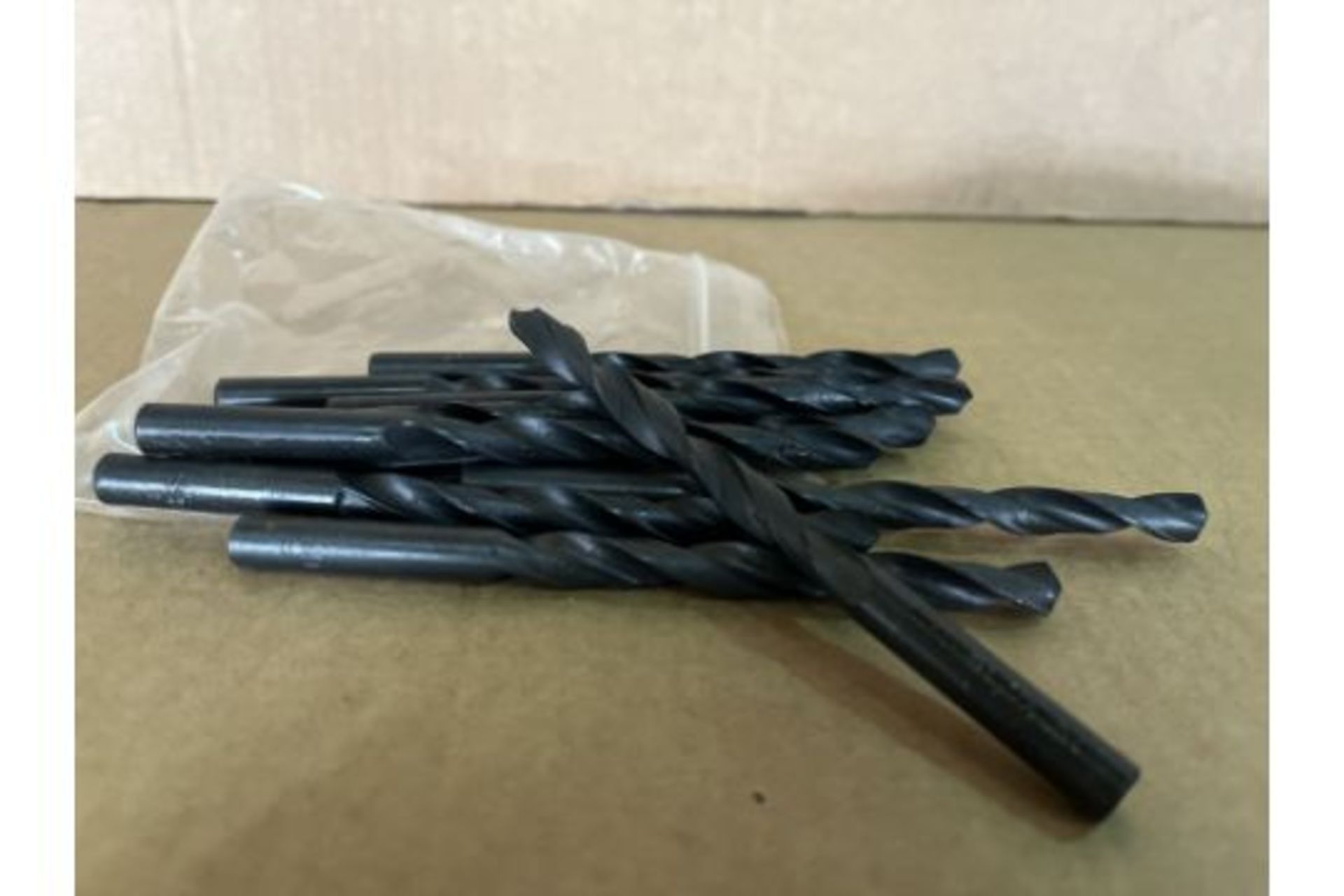 50 X BRAND NEW PACKS OF 8 8MM DRILL BITS R17C