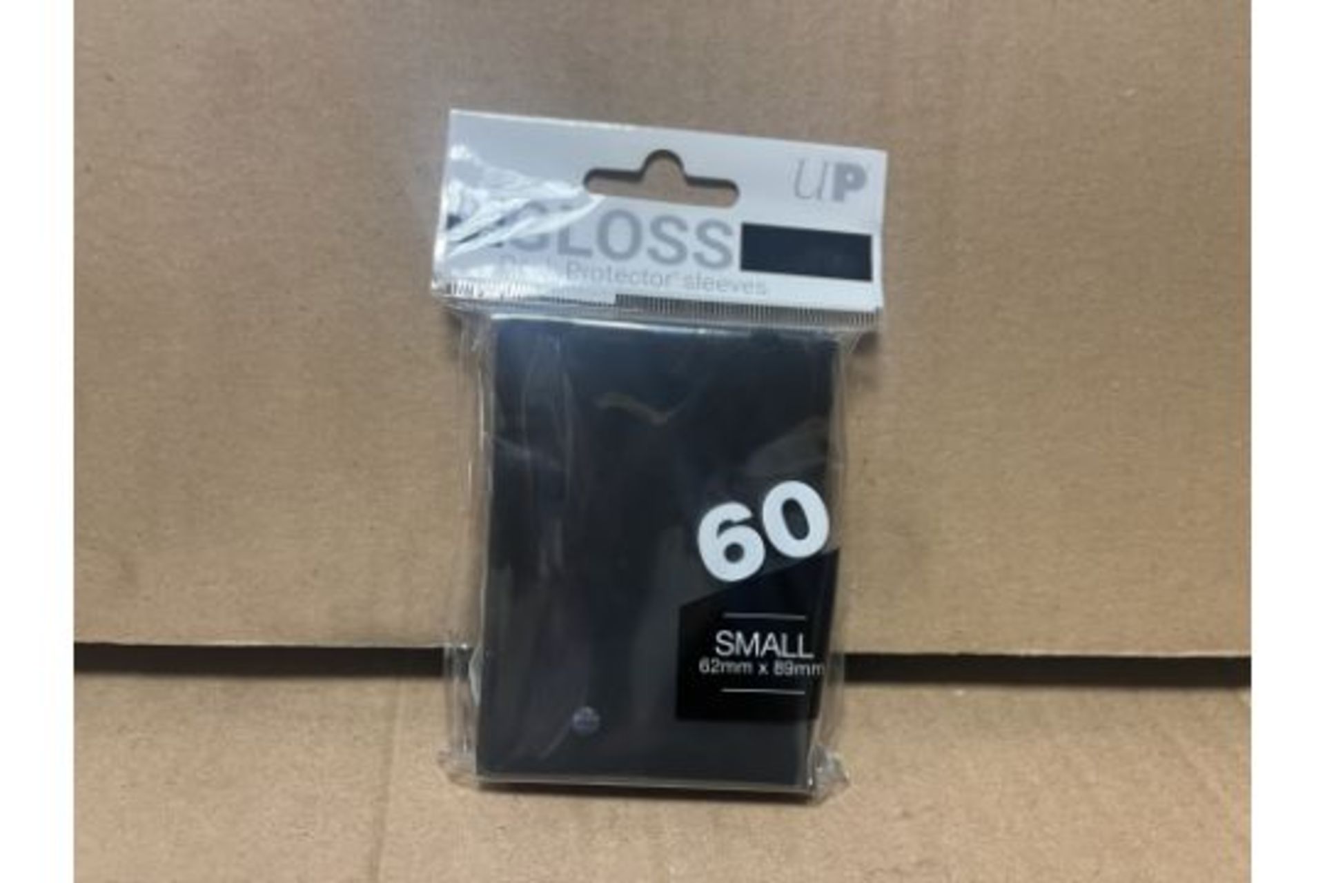 25 X BRAND NEW PACKS OF 60 UP PRO GLOSS DECK PROTECTOR SLEEVES 62 X 89MM RRP £12 PER PACK EBR