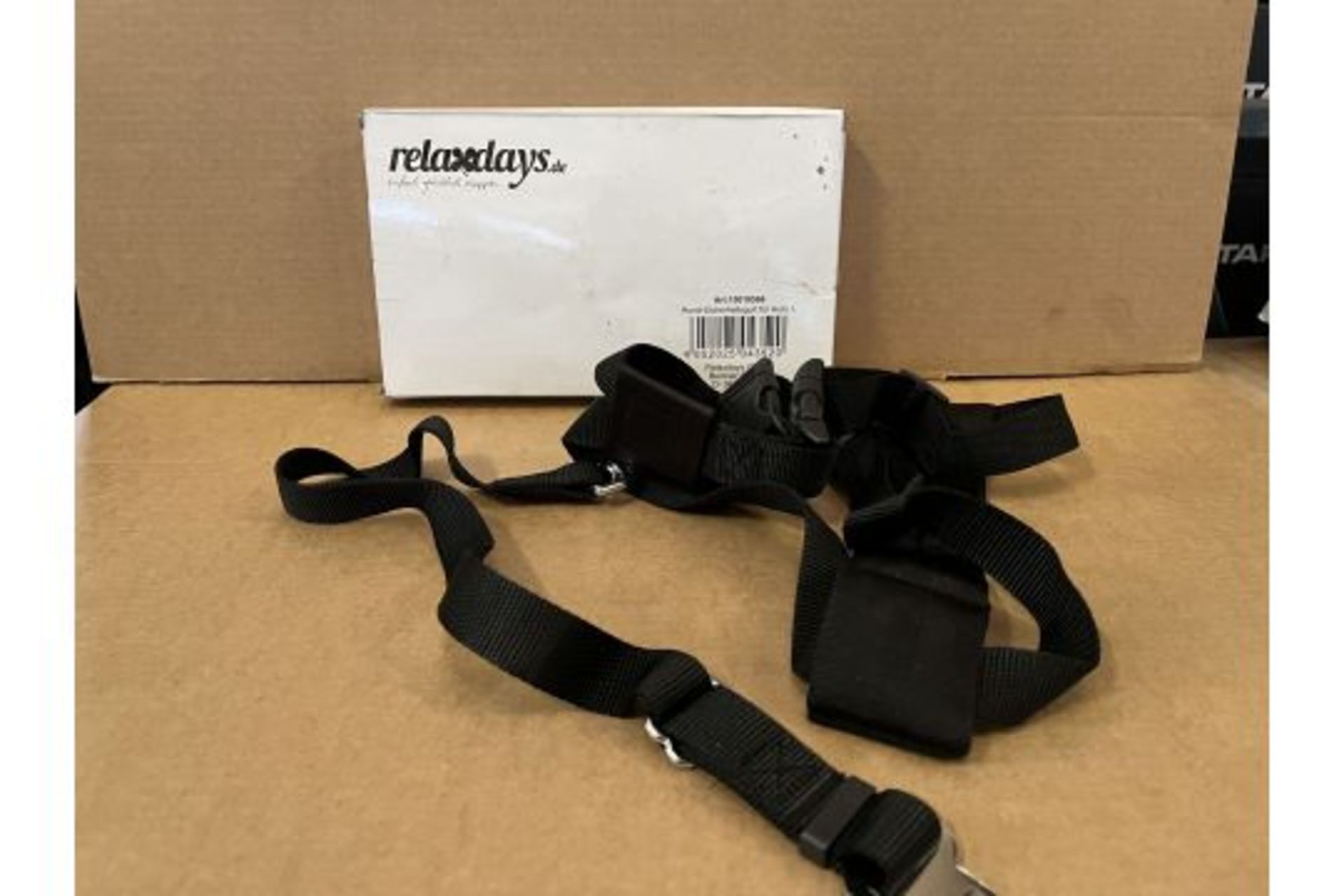72 X BRAND NEW RELAXADAYS DOG HARNESS SEAT BELT CONNECTORS RRP £15 EACH SIZE XL S1RA