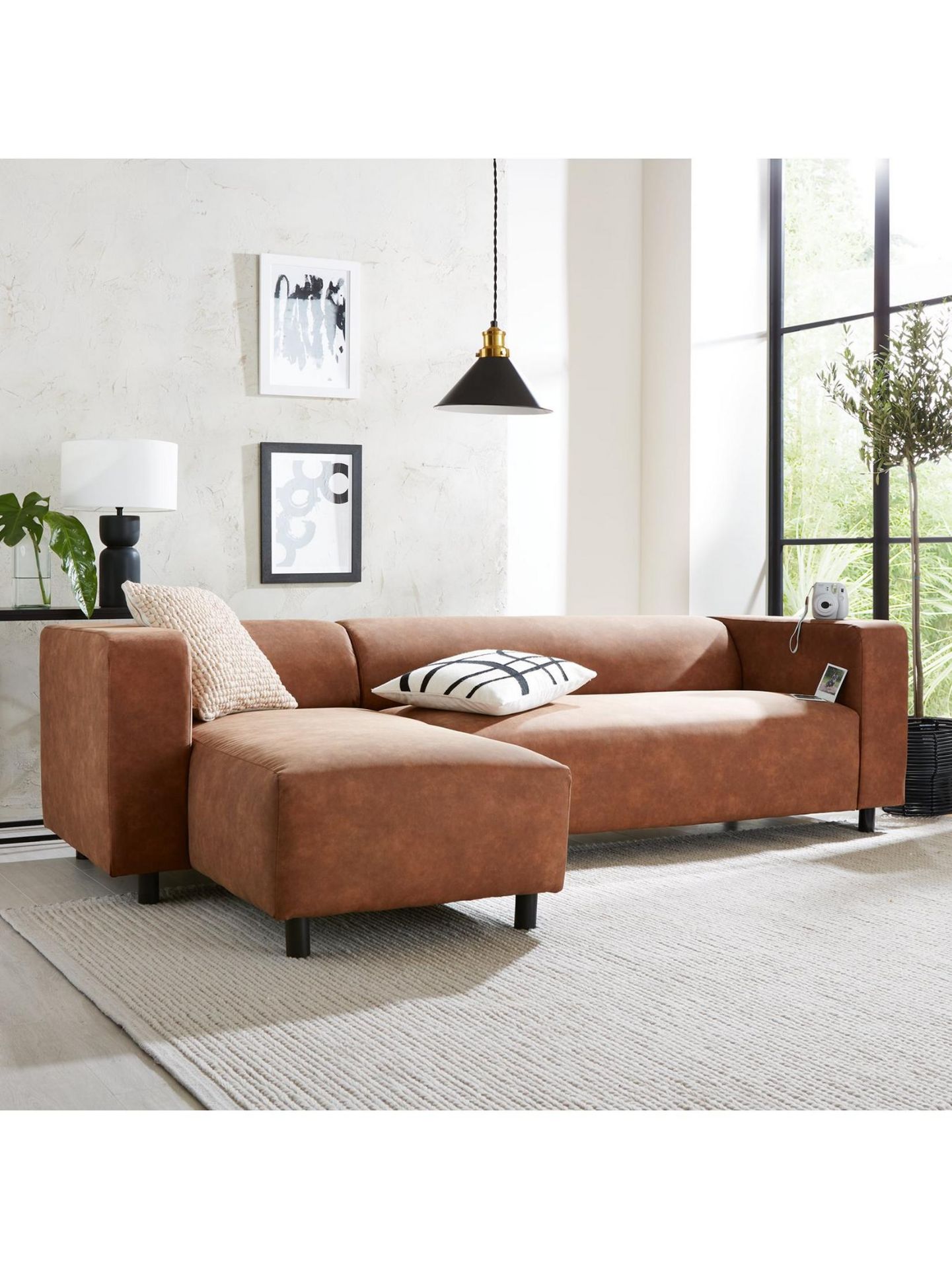 Clarkson Lh Corner Chaise. RPP £899.00. H 65 x W 240 x D 80 cm Fashionable style Wrapped in a supple