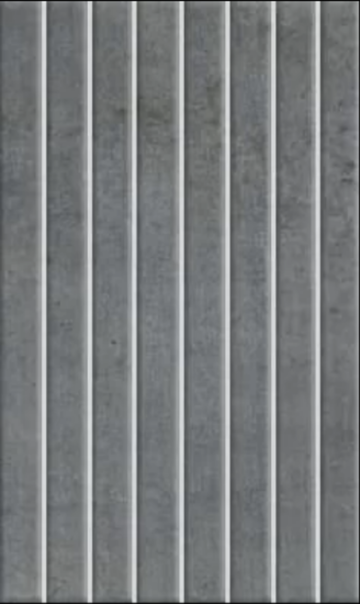 PALLET TO CONTAIN 43 x PACKS OF PORCELANOSA SQUARE NIMBUS SILVER WALL TILES. SIZE: 200x316mm. Each