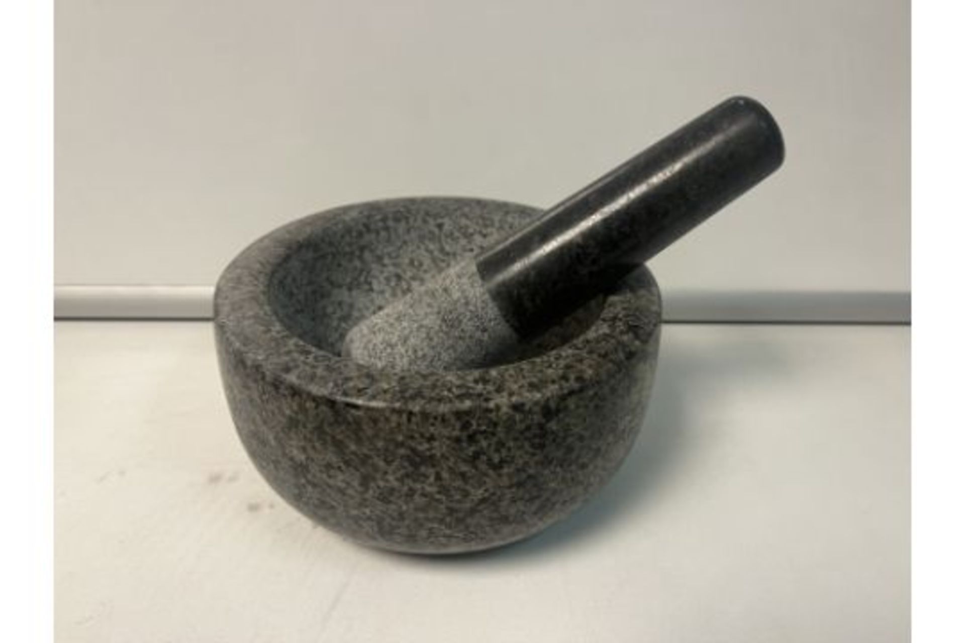 10 X LUXURY GRANITE PESTLE AND MORTARS (ROW6)