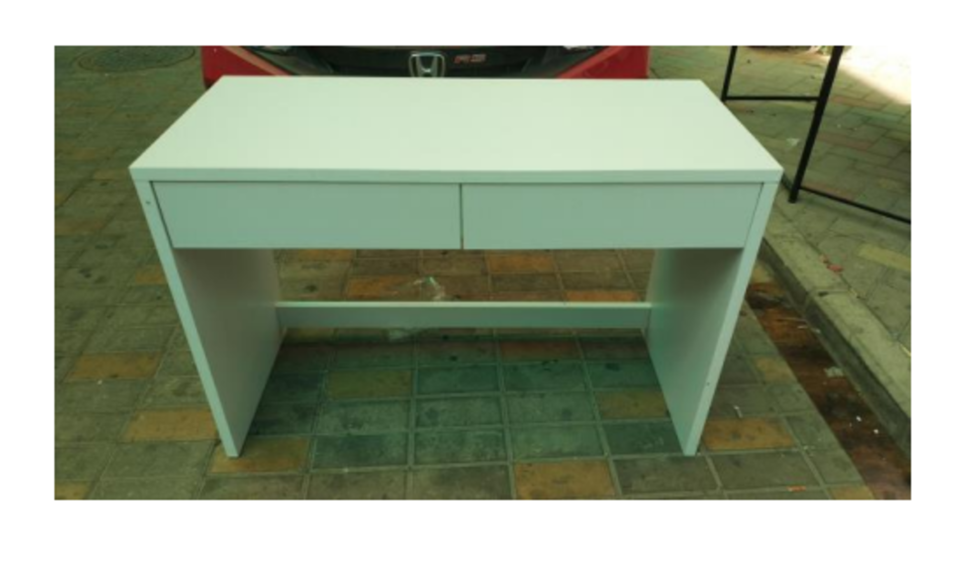 3 X BRAND NEW WHITE 2 DRAWER COMPUTER DESKS RRP £99 EACH (678-2)