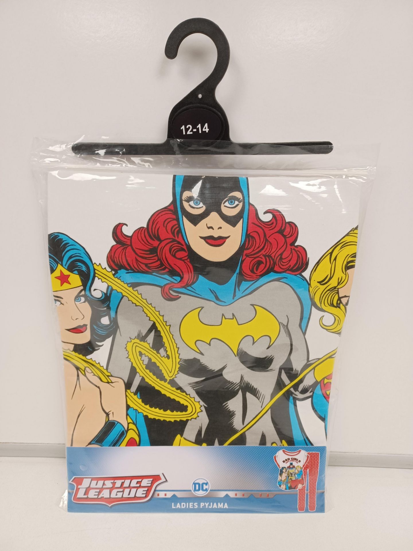 10 X NEW PACKAGED JUSTICE LEAGUE LADIES PYJAMA SETS. ROW 9