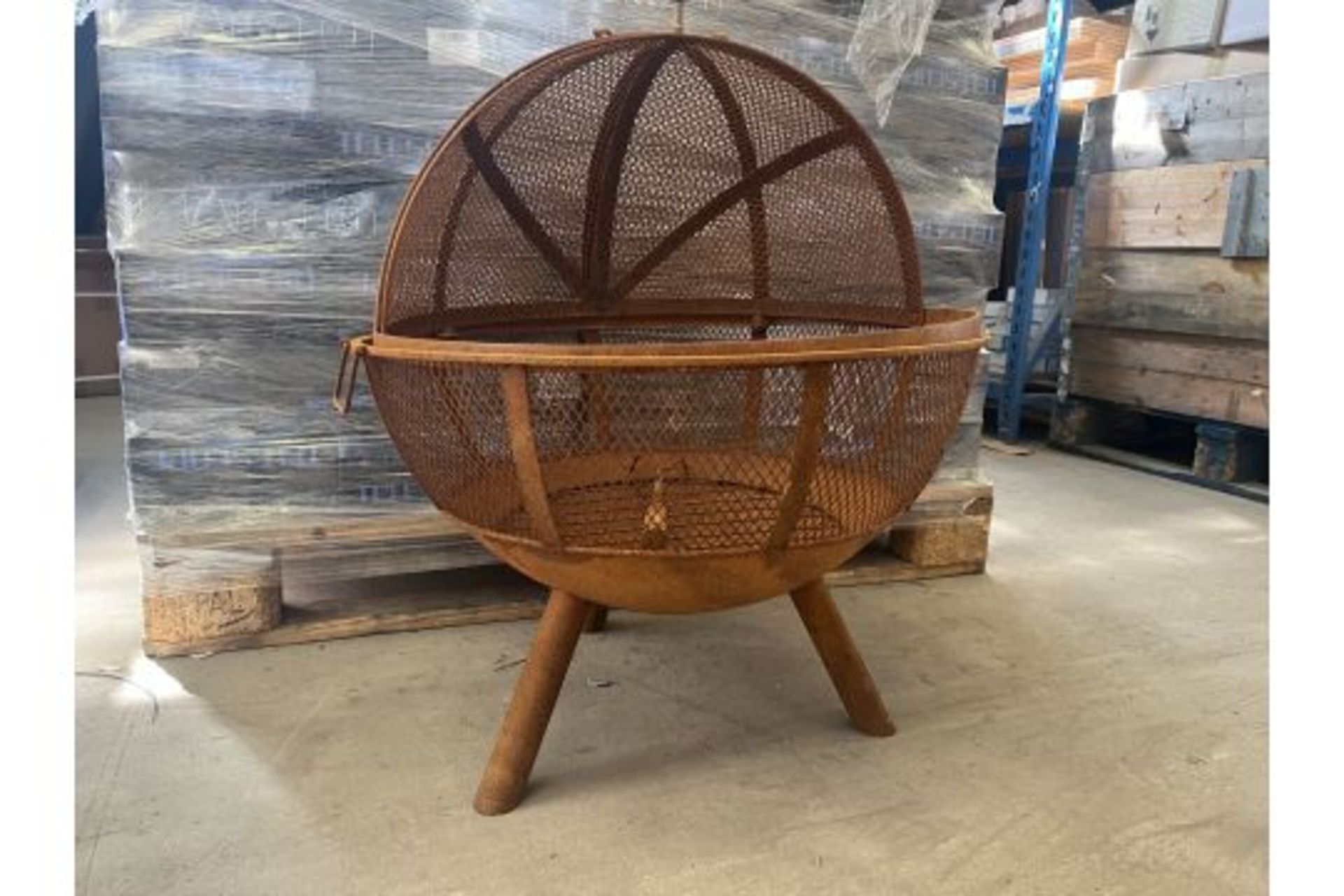 BRAND NEW BOXED HIGH END OLIVE AND SAGE ANTIQUE RECLAIMED THE VENUS FIREPIT RRP £229 R5