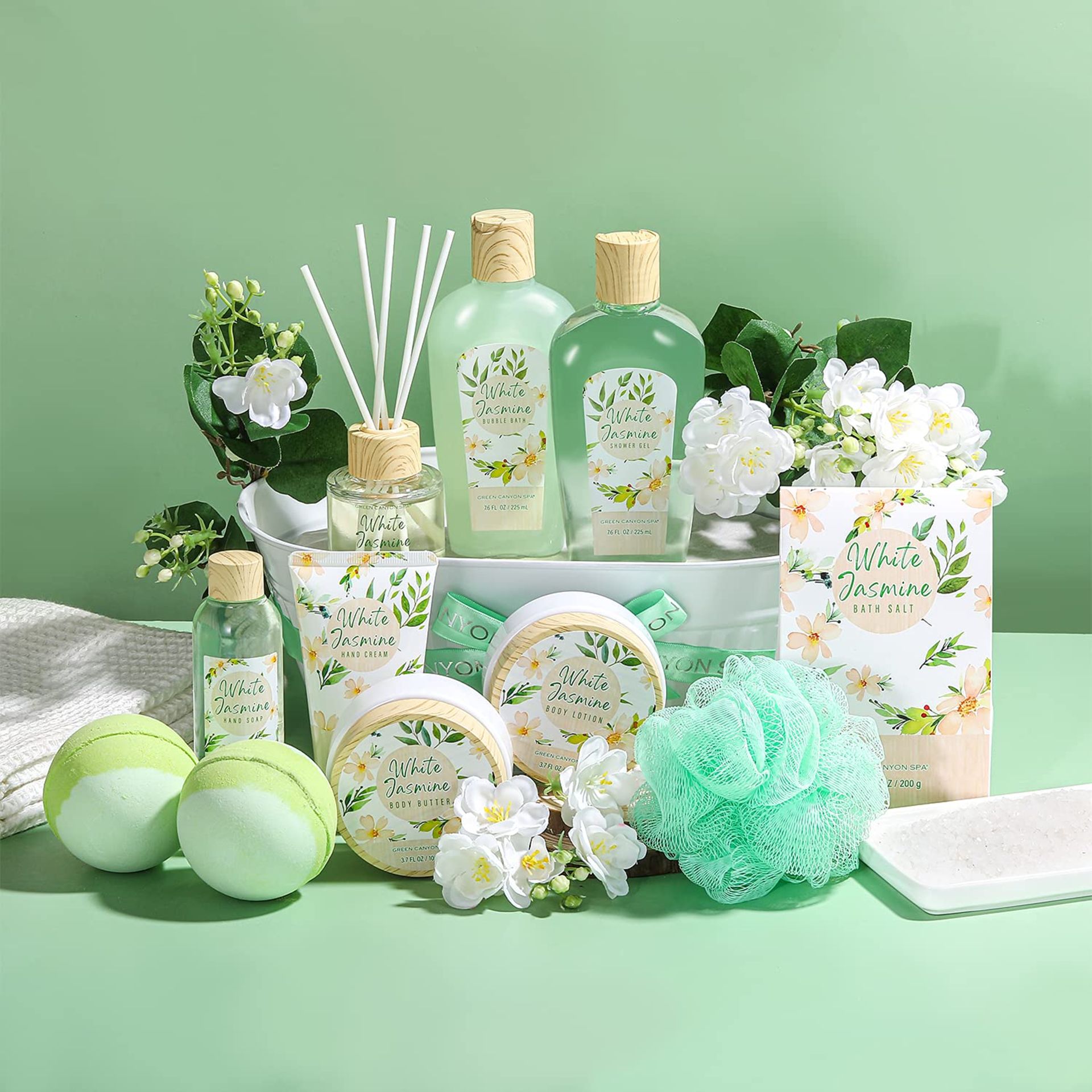 12 X NEW PACKAGED - Green Canyon 12 Pcs White Jasmine Bath Gift Sets Home Spa Gift Baskets Green - Image 2 of 3