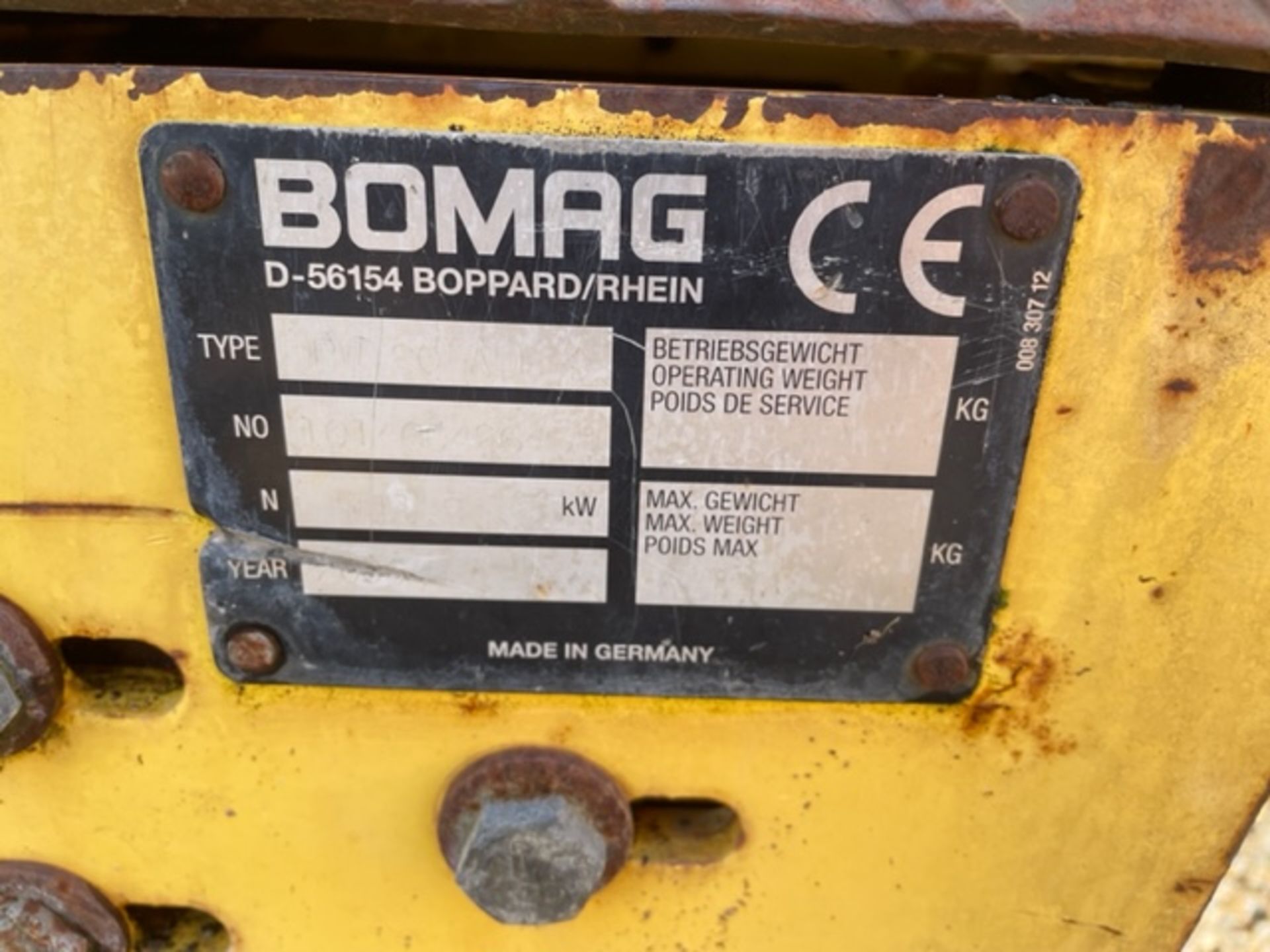 BOMAG 2008 TWIN DRUM ROLLER KUBOTA ENGINE LOW HOURS NEEDS NEW BATTERY & SWITCH ON VIBRATE HANDLE. - Image 2 of 7