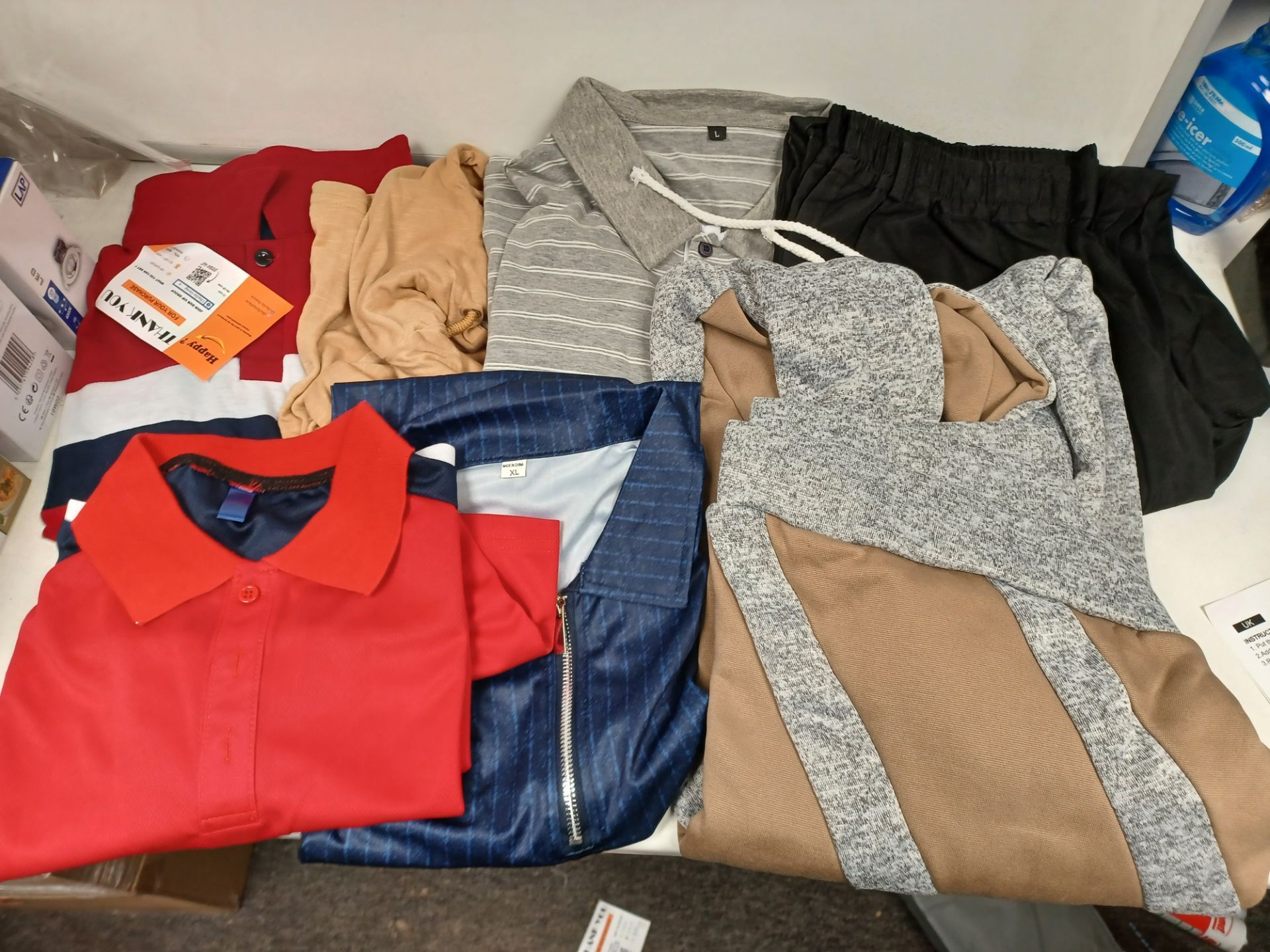 15 X BRAND NEW ASSORTED MENSWEAR LOT INCLUDING T SHIRTS, JUMPERS, HOODIES ETC