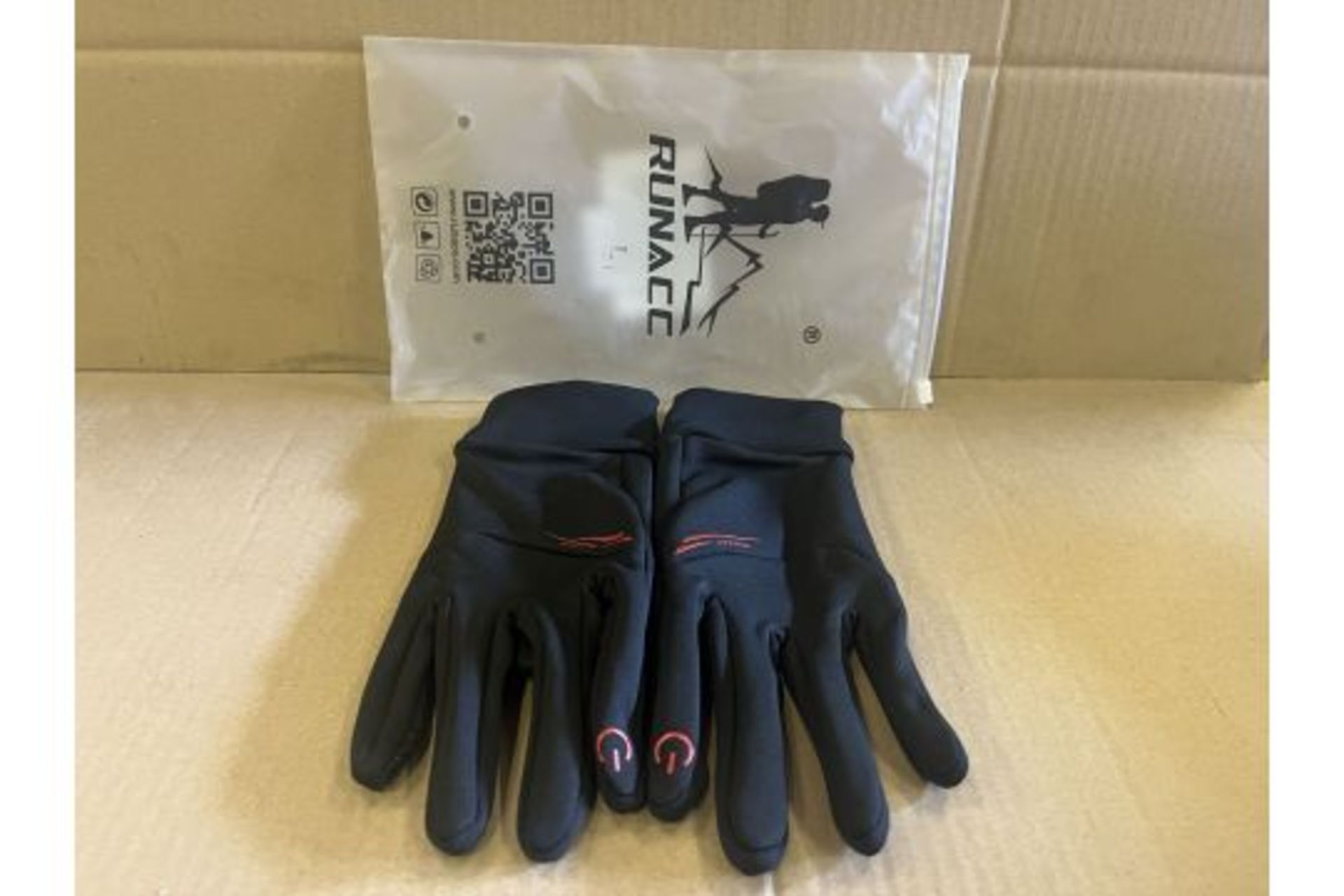 25 X BRAND NEW PAIRS OF TOUCH RUNNING/SPORTING GLOVES BLACK S2